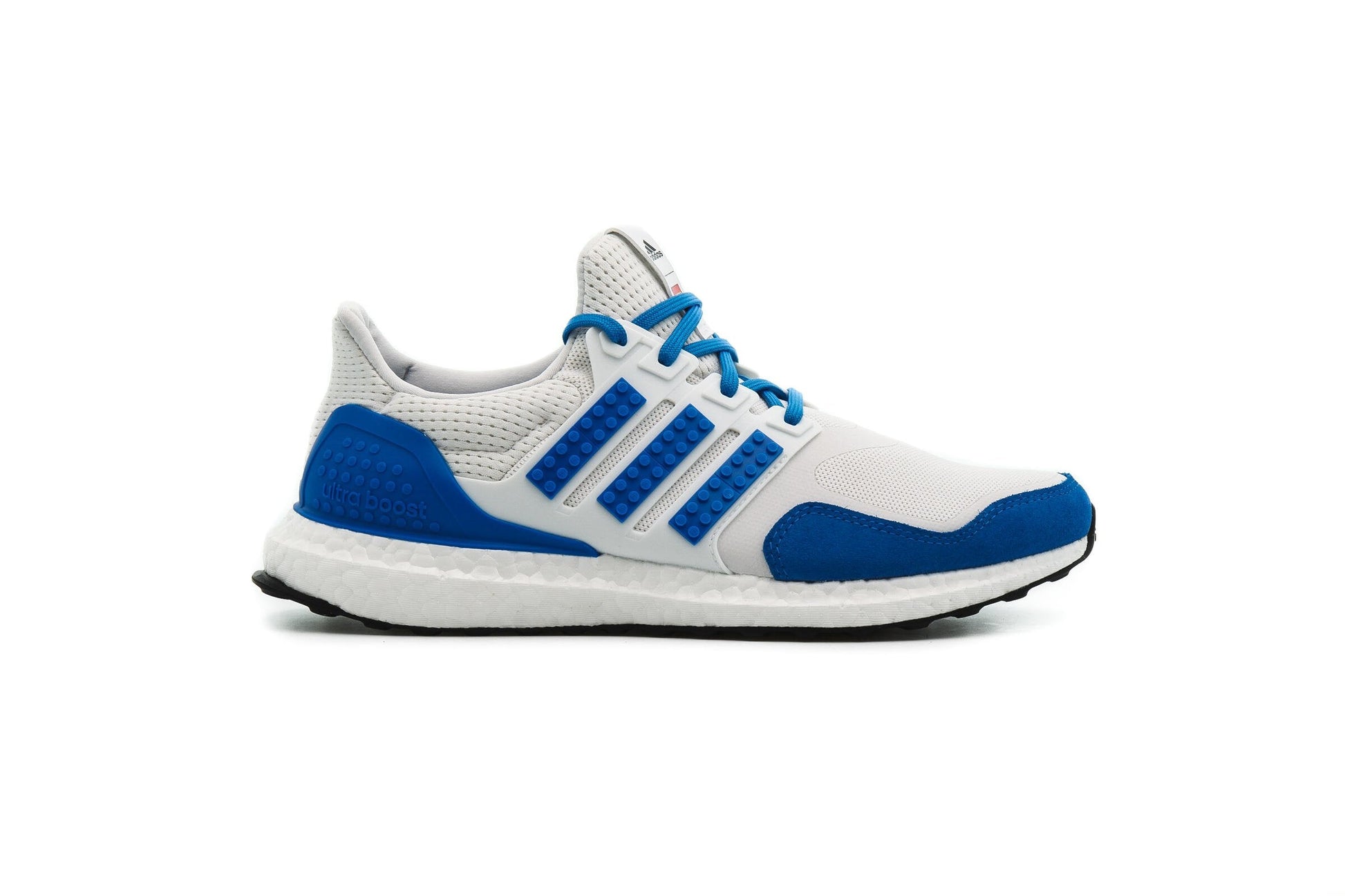 Exclusive adidas Originals x LEGO ULTRABOOST DNA — 3.5 — Front View