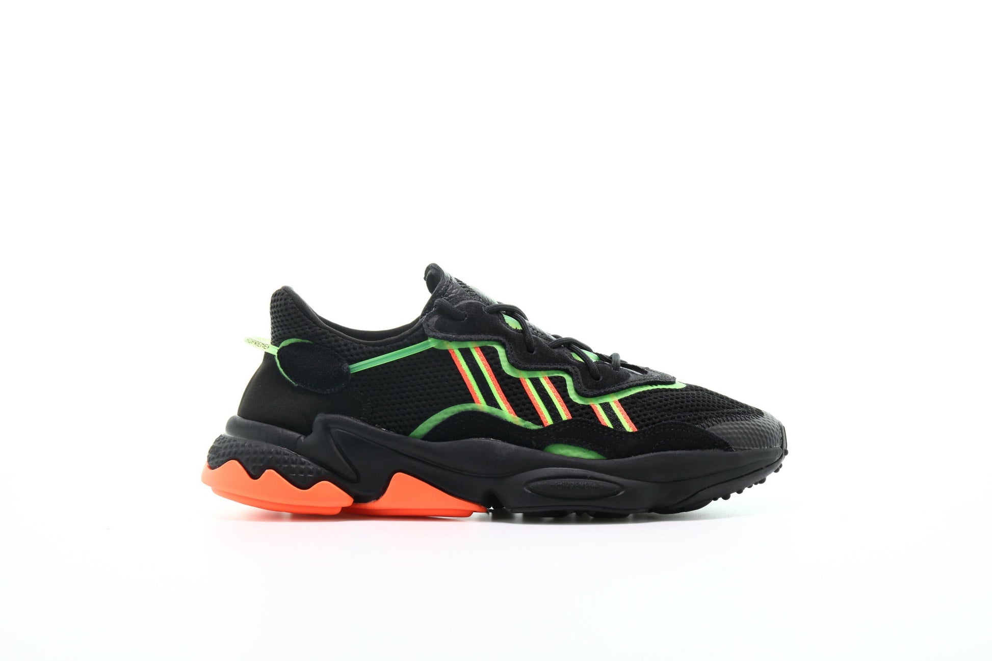 Exclusive adidas Originals Ozweego "Coreblack" — 3.5 — Front View