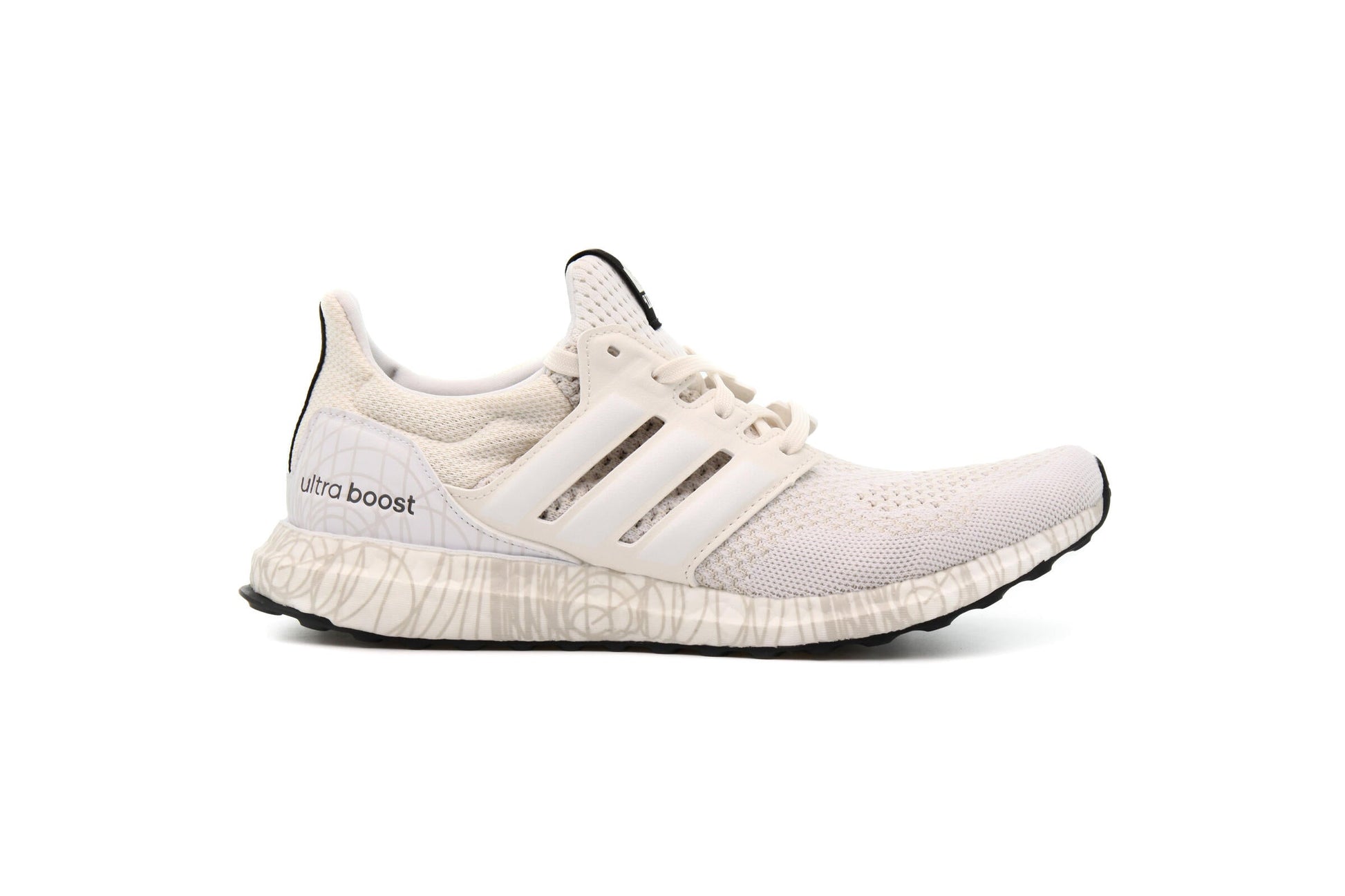 Exclusive adidas Performance x STARWARS ULTRABOOST "PRINCESS LEIA" — 3.5 — Front View