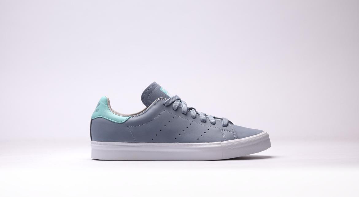 Exclusive adidas Originals Stan Smith Vulc — 3.5 — Front View