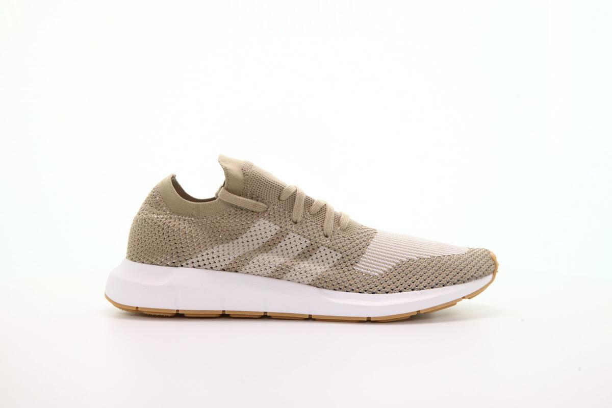 Exclusive adidas Originals Swift Run Primeknit "Raw Gold" — 3.5 — Front View