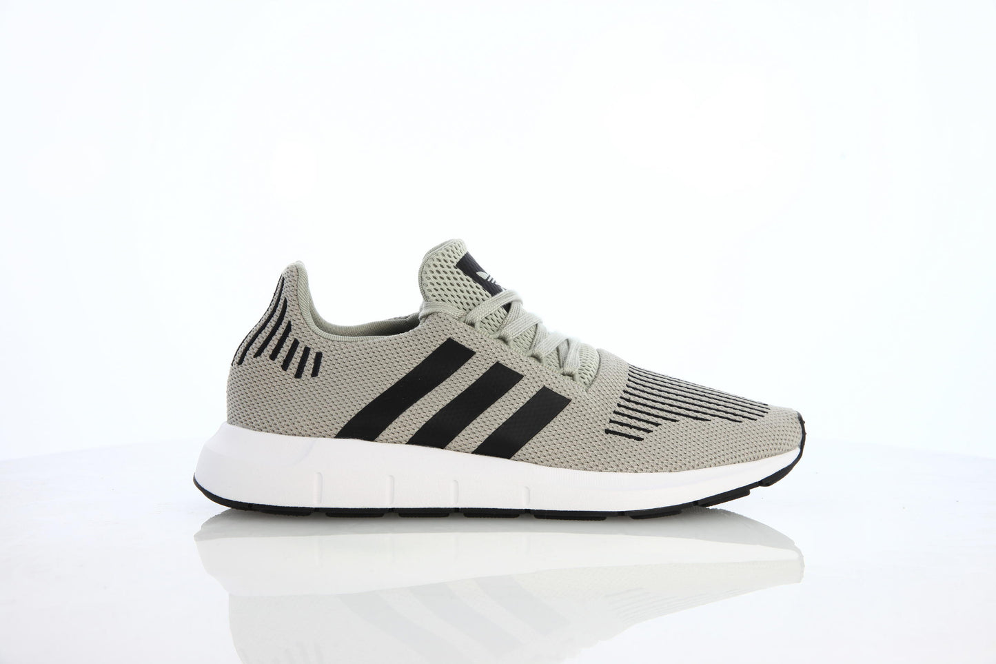 Exclusive adidas Originals Swift Run "Sesame" — 3.5 — Front View