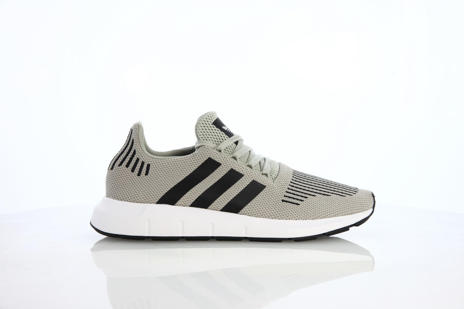 Exclusive adidas Originals Swift Run "Sesame" — 3.5 — Front View