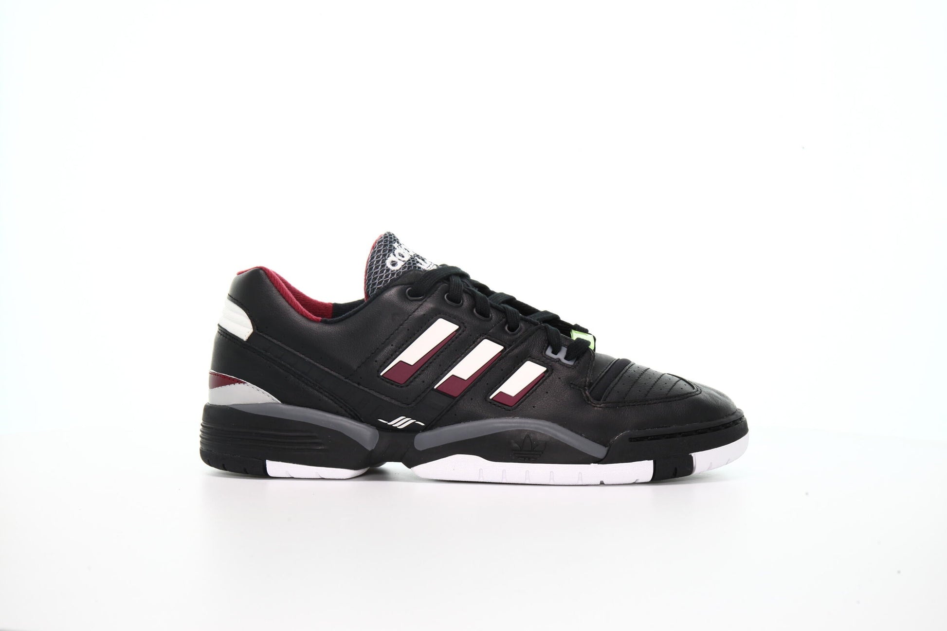 Exclusive adidas Originals Torsion Comp "Core Black" — 3.5 — Front View