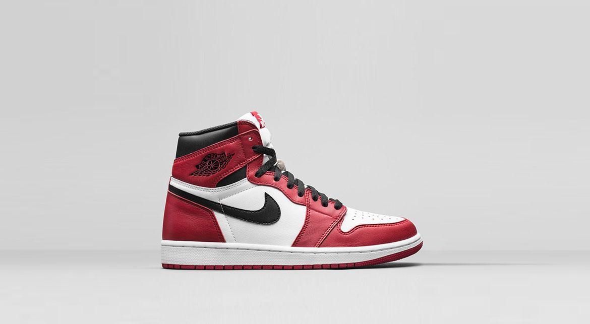 Exclusive Air Jordan 1 Retro High OG BG "chicago" — 3.5Y — Front View