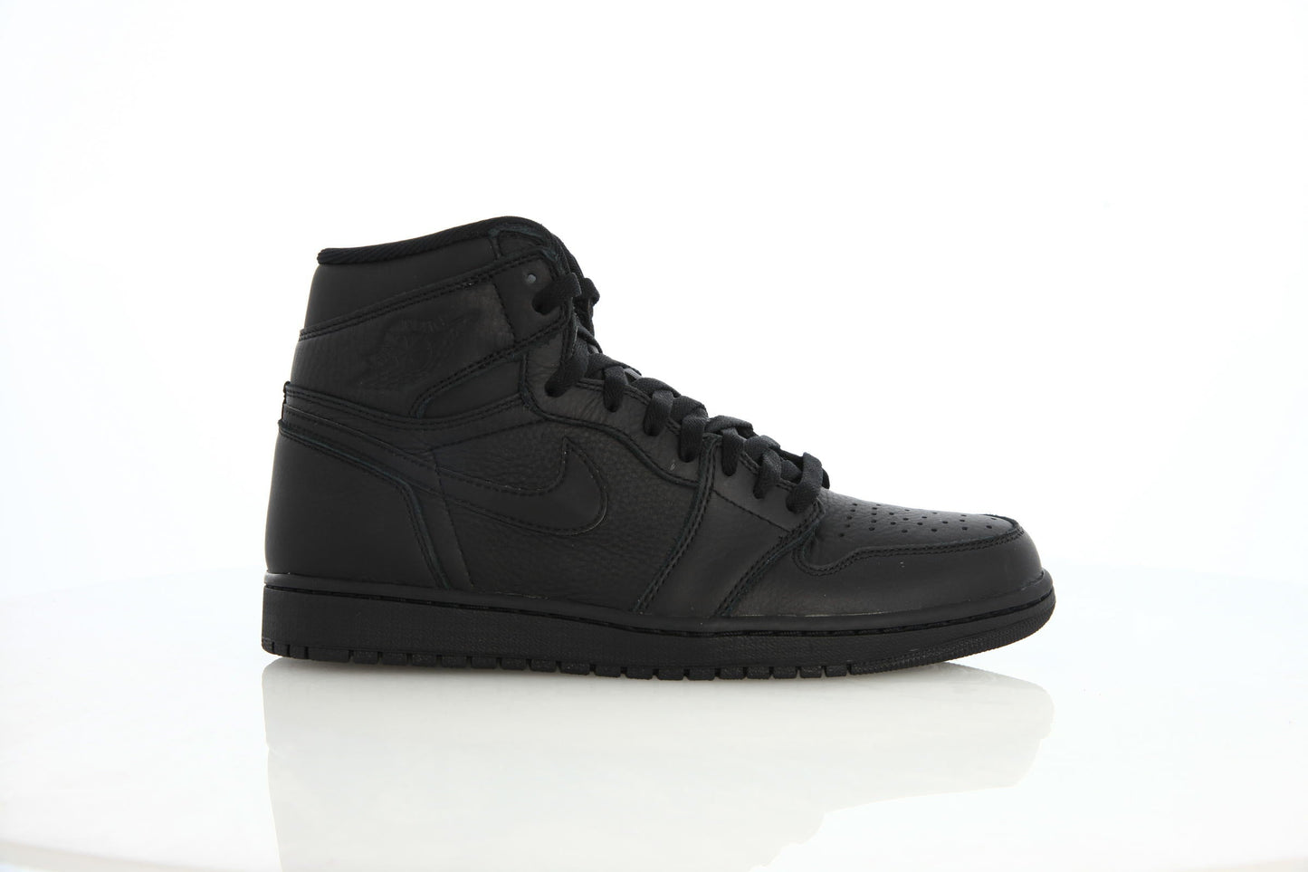 Exclusive Air Jordan 1 Retro High OG "Black" — 3.5 — Front View