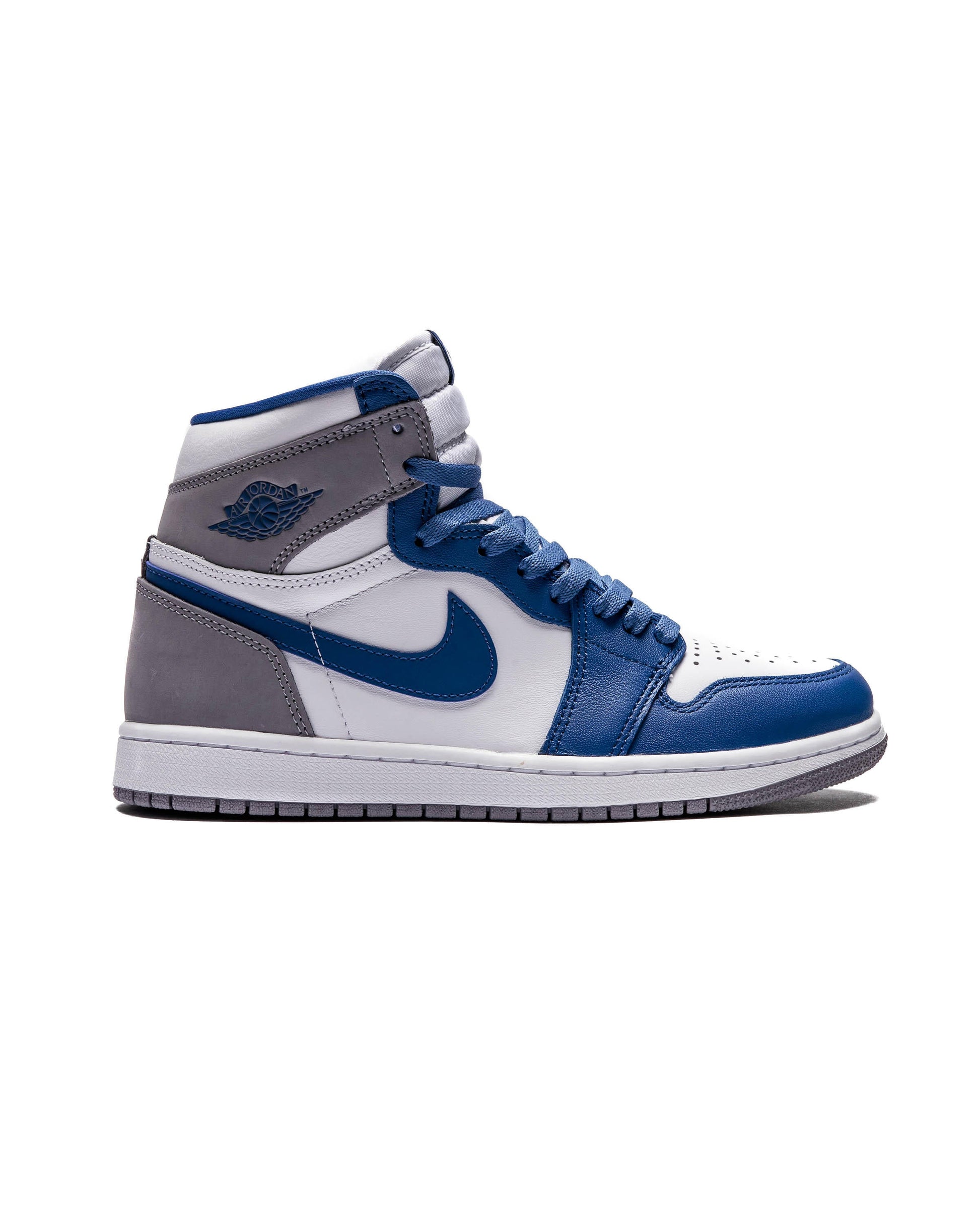 Exclusive Air Jordan 1 Retro High OG — 3.5 — Front View