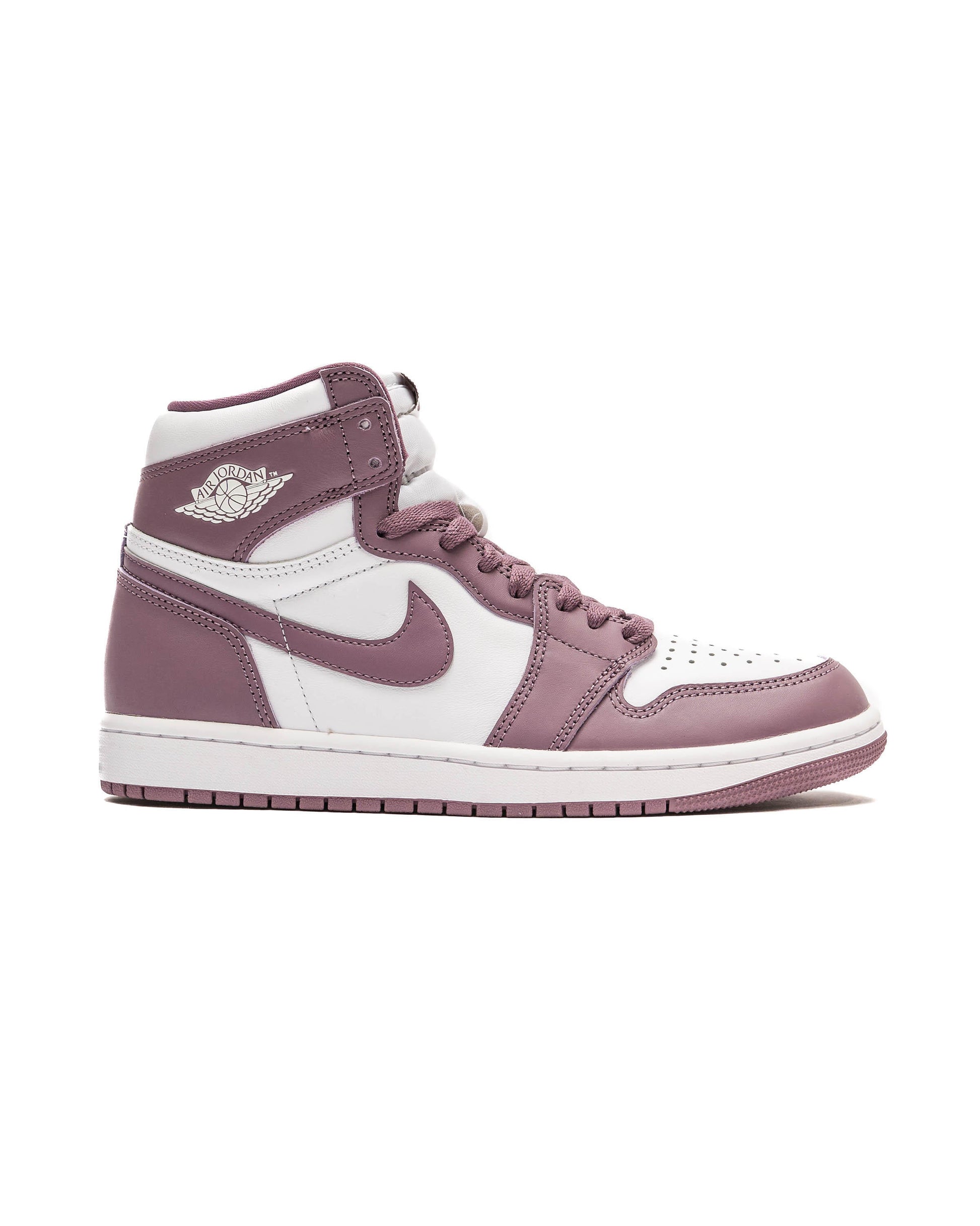 Exclusive Air Jordan 1 RETRO HIGH OG — 3.5 — Front View