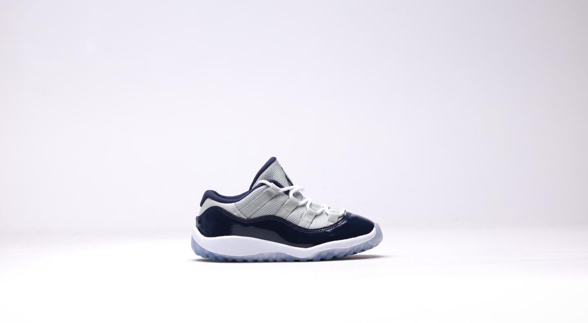 Exclusive Air Jordan 11 Retro Low BT "georgetown" — 0C — Front View