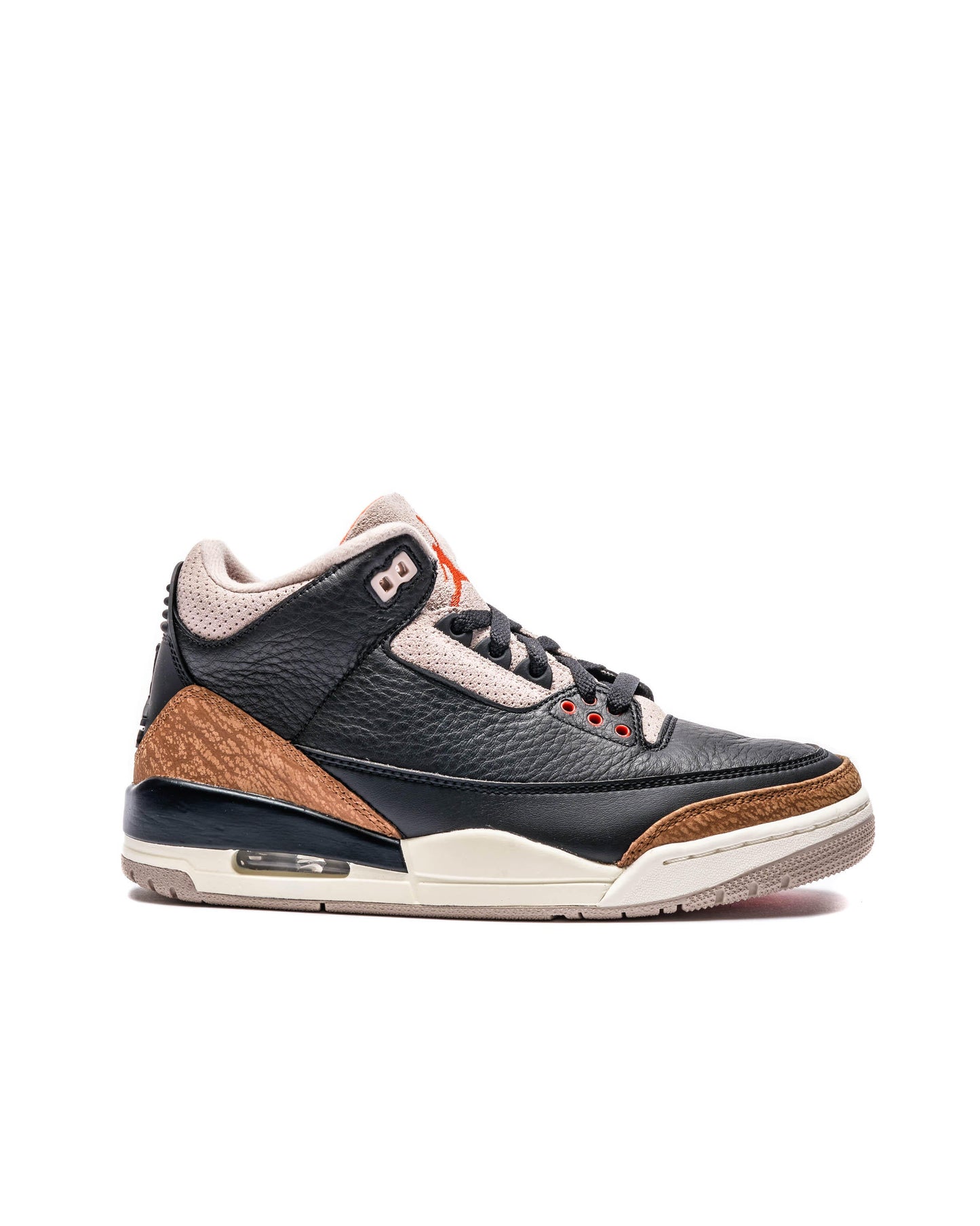 Exclusive Air Jordan 3 RETRO — 3.5 — Front View