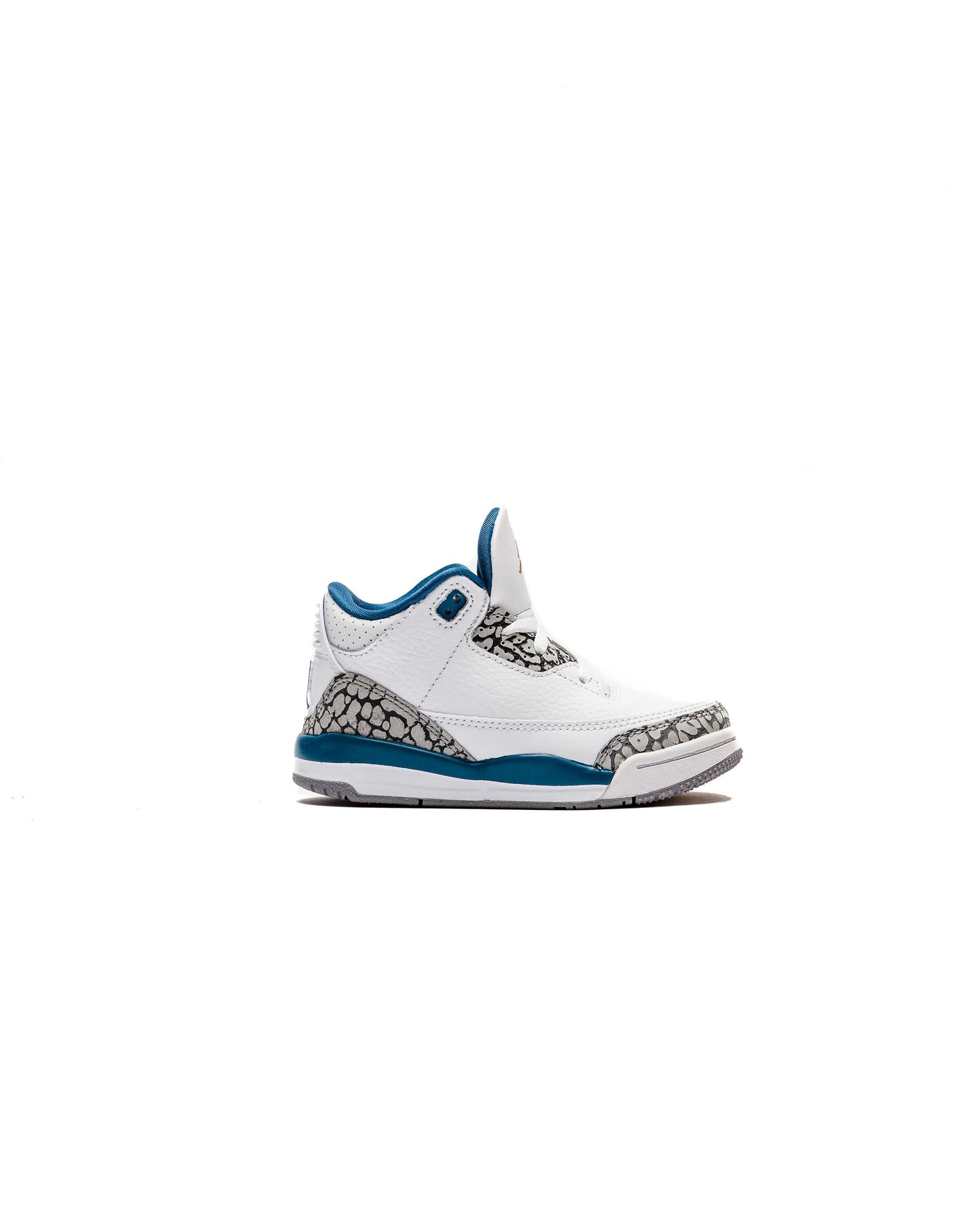 Exclusive Air Jordan 3 RETRO (TD) 'Wizards' — 0C — Front View