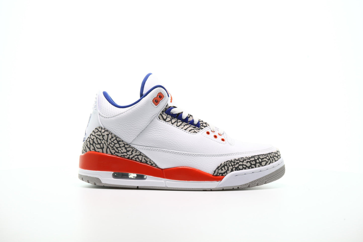Exclusive Air Jordan 3 Retro "Knicks" — 3.5 — Front View