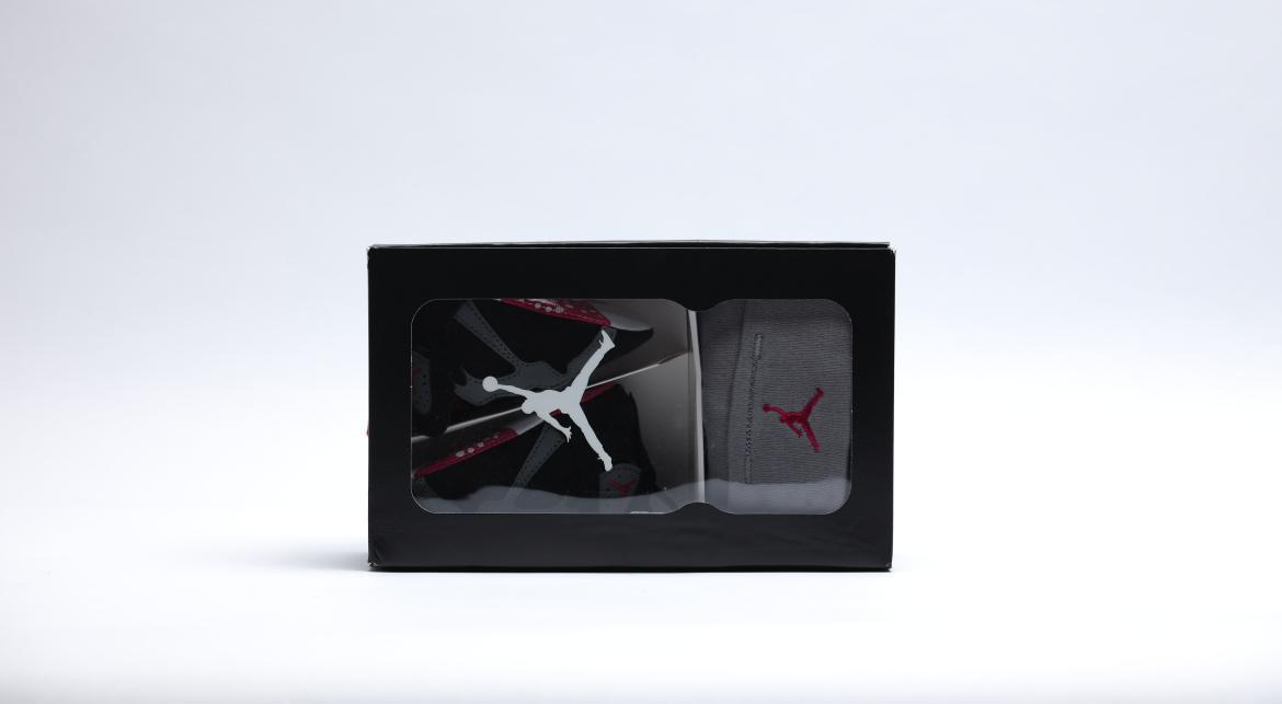 Exclusive Air Jordan 7 Retro Gift Pack "Sport Fuchsia" — 0C — Front View