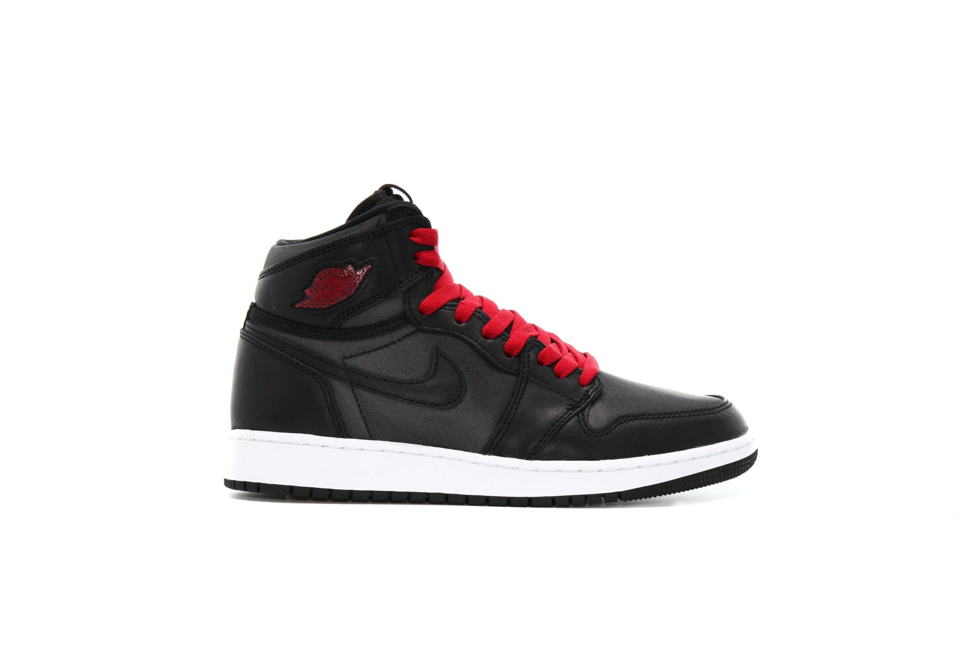 Exclusive Air Jordan 1 RETRO HIGH OG GS "Black" — 3.5Y — Front View
