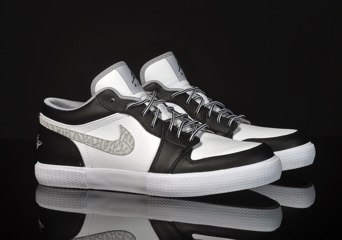 Exclusive Air Jordan Retro V.1 — 3.5 — Front View
