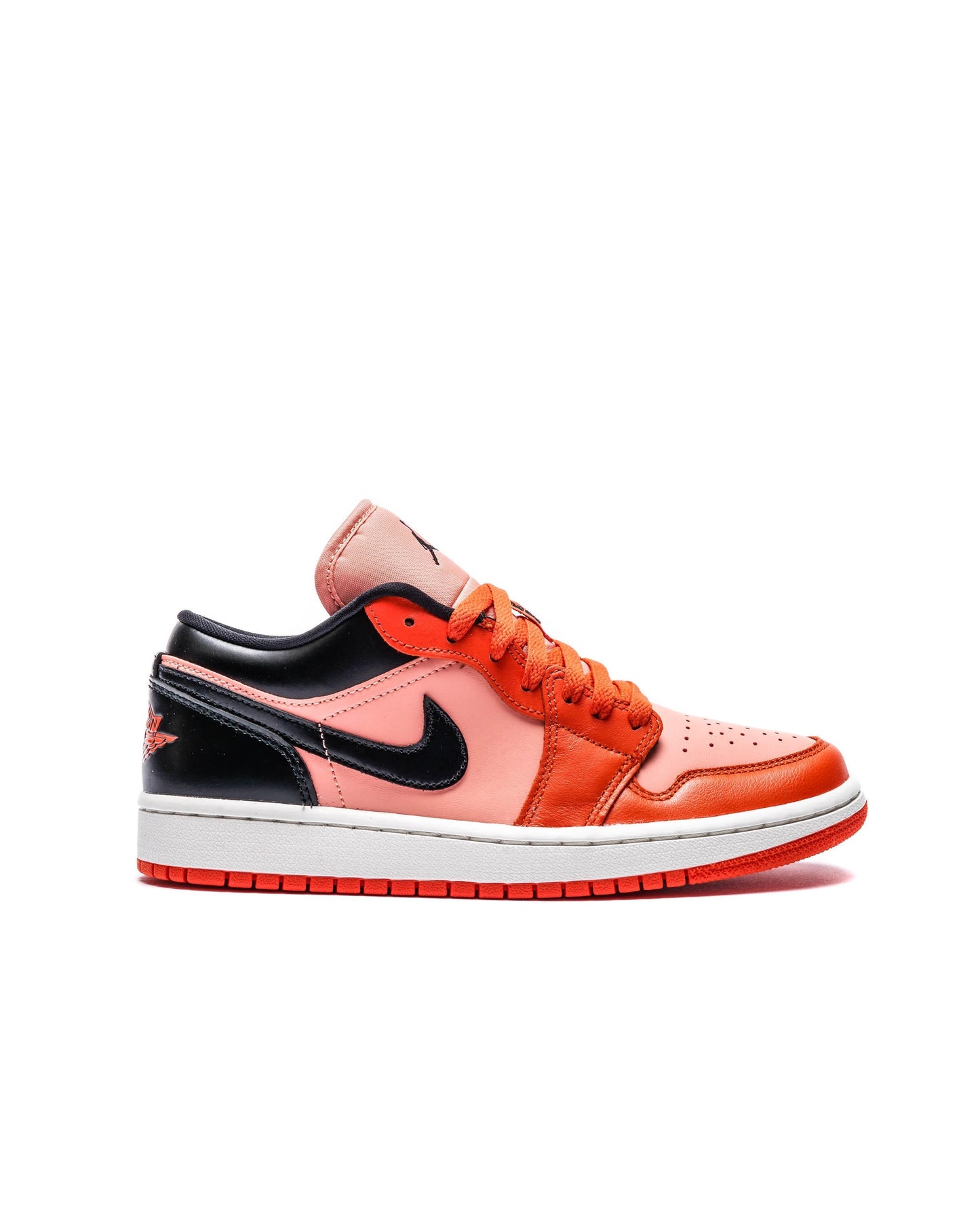 Exclusive Air Jordan WMNS 1 Low SE — 5 — Front View