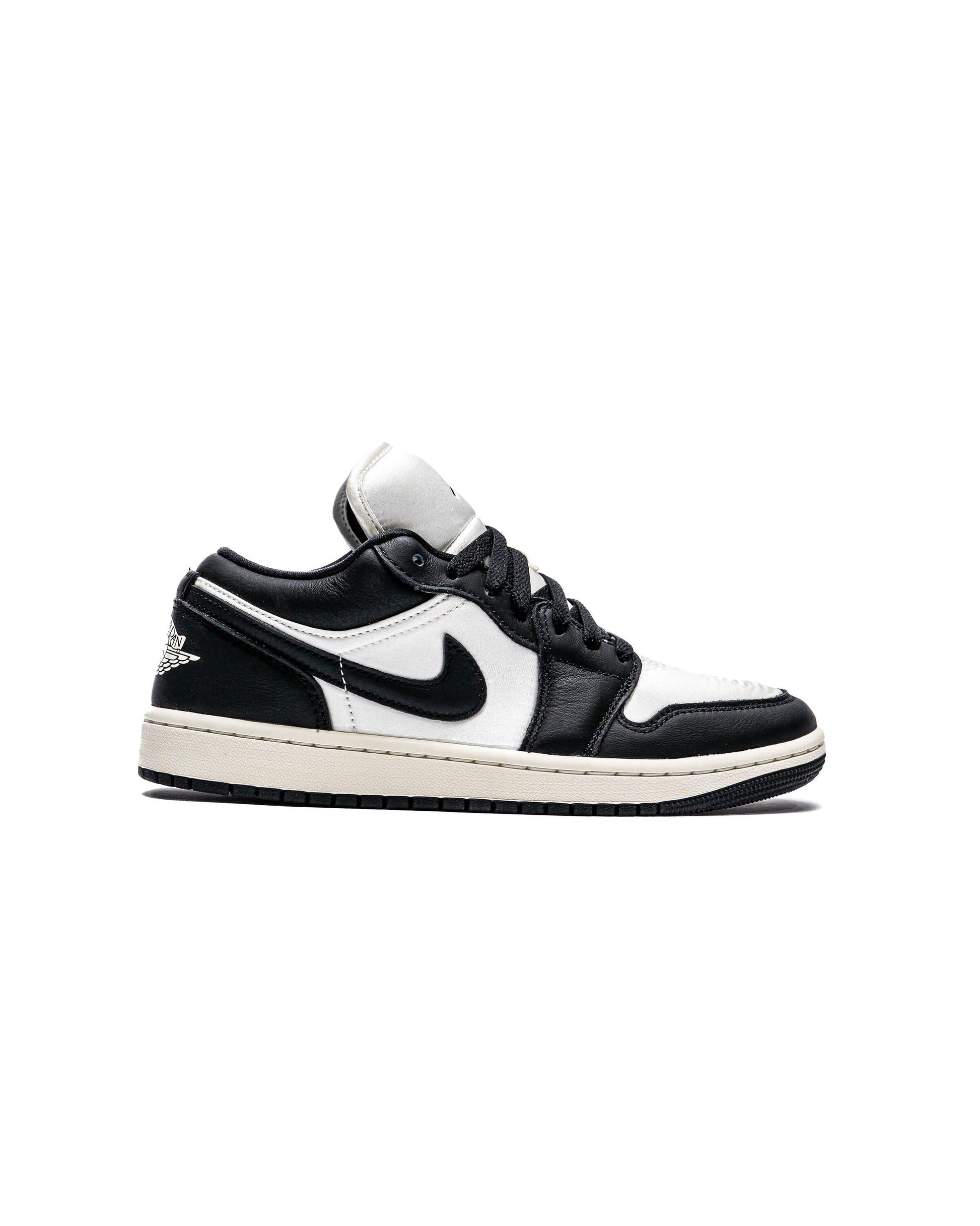 Exclusive Air Jordan WMNS 1 LOW SE 'Vintage Panda' — 5 — Front View
