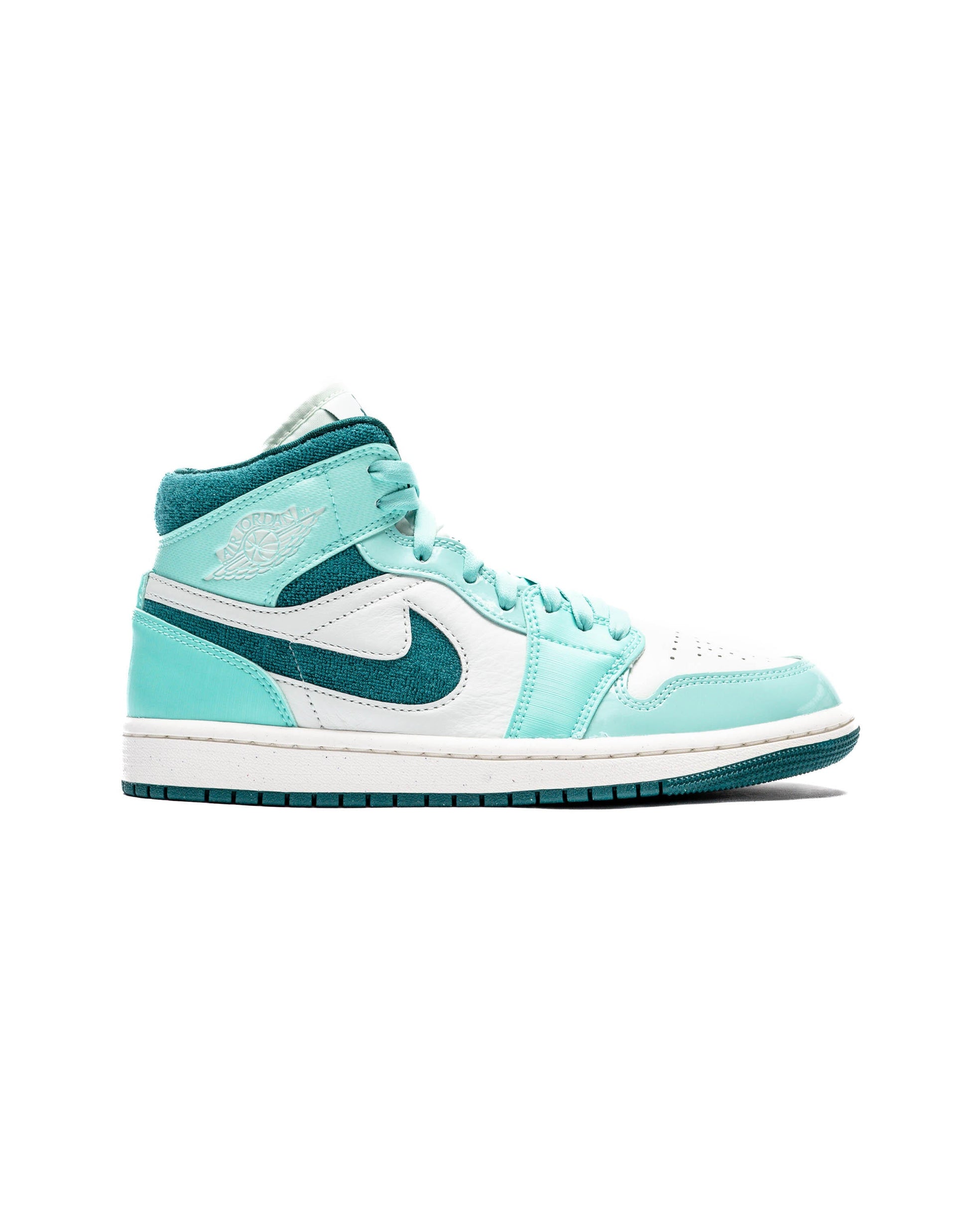 Exclusive Air Jordan WMNS 1 MID SE — 5 — Front View