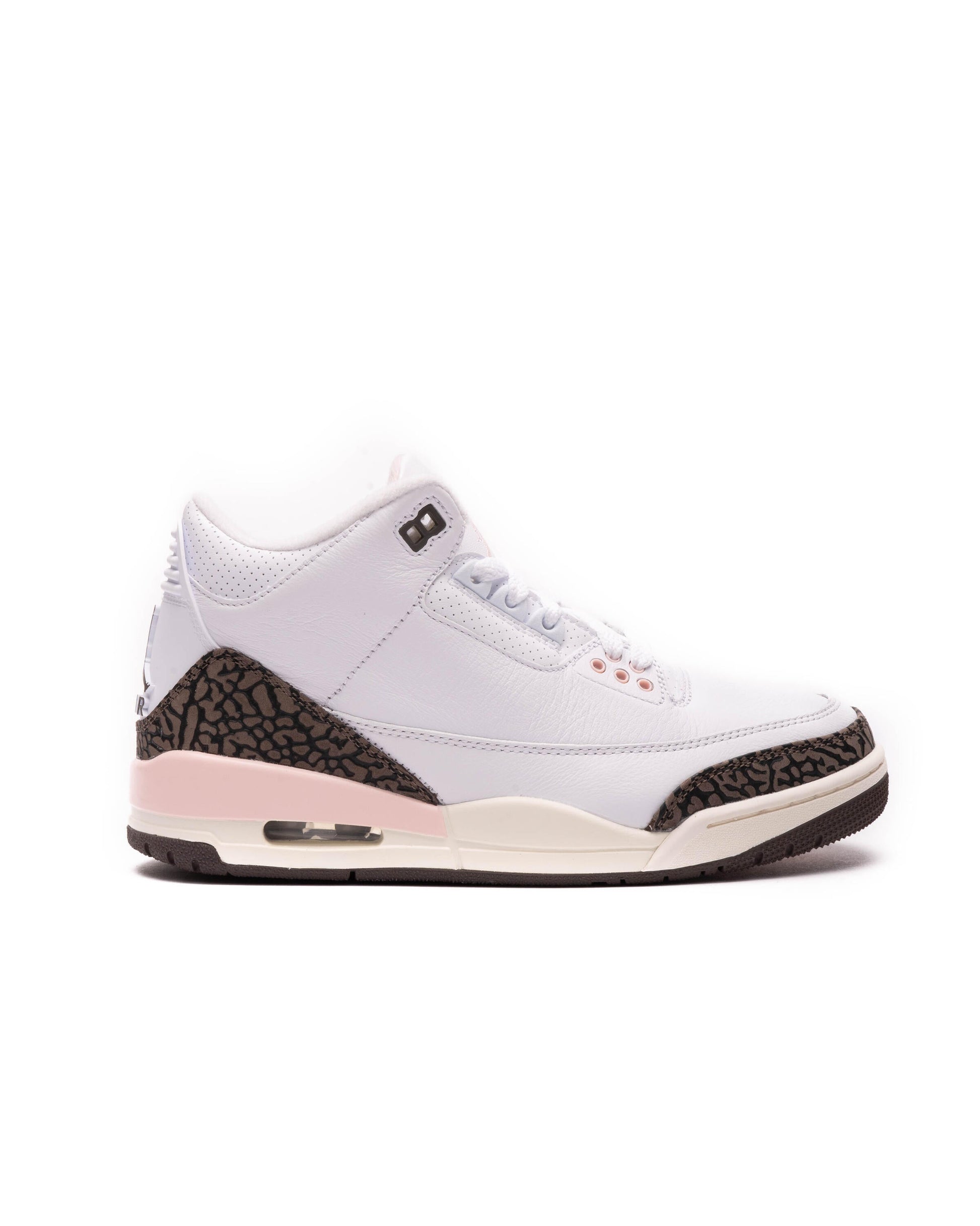 Exclusive AIR JORDAN WMNS 3 RETRO — 5 — Front View