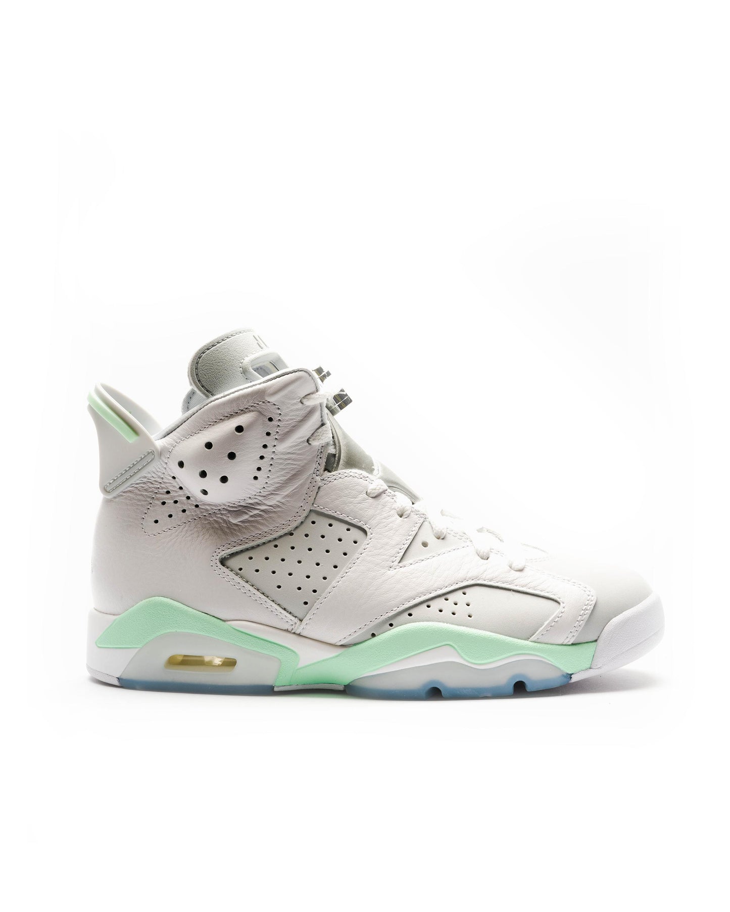 Exclusive Air Jordan WMNS 6 RETRO — 5 — Front View