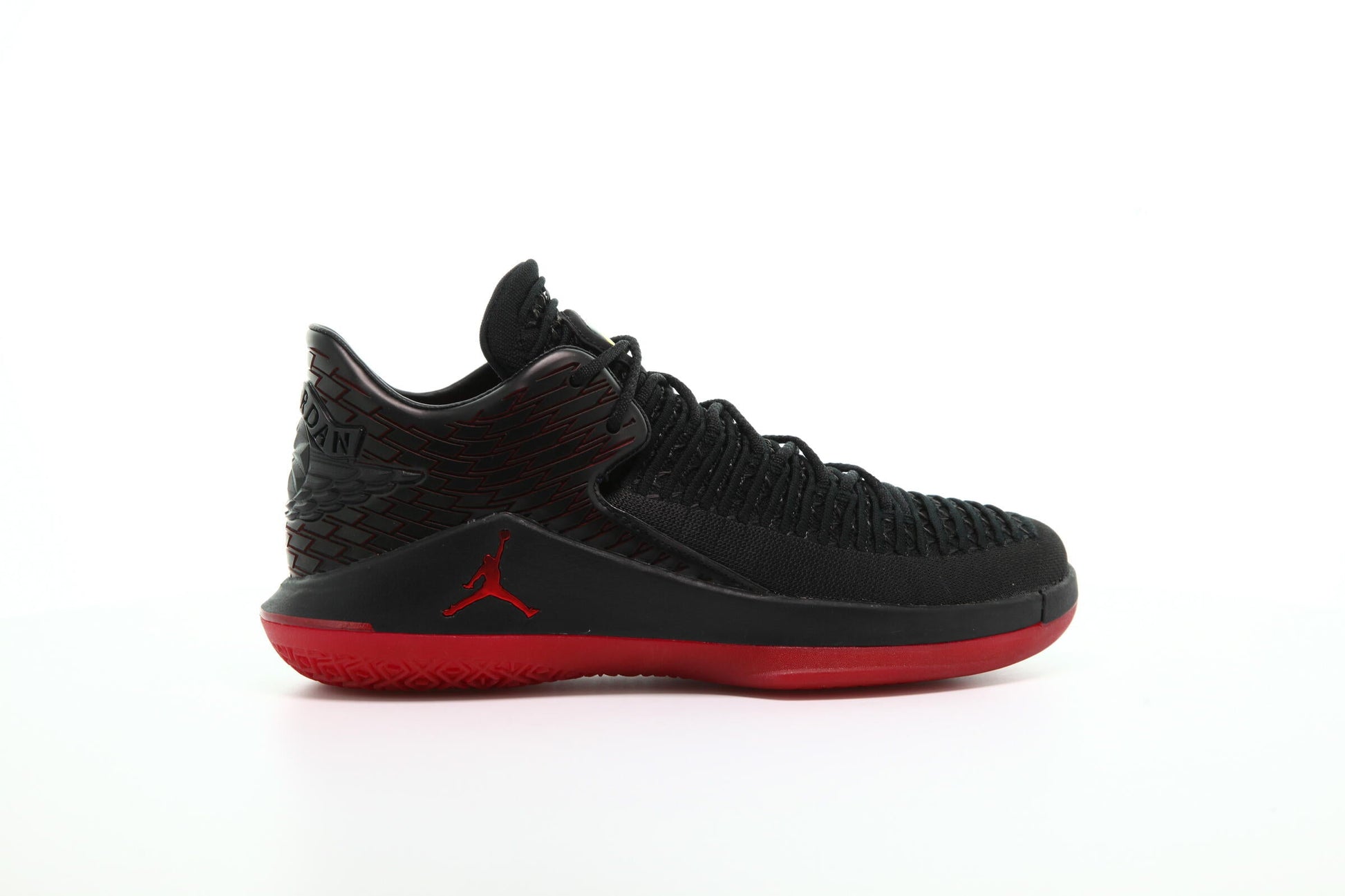 Exclusive Air Jordan XXXII Low "Gym Red" — 3.5 — Front View