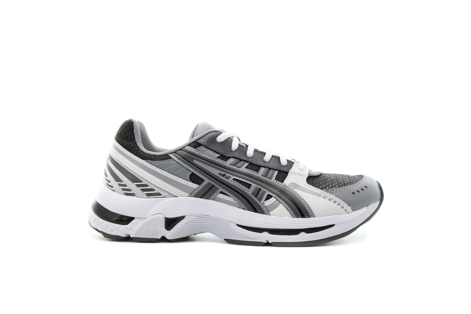 Exclusive Asics GEL-KYRIOS "BLACK" — 4 — Front View
