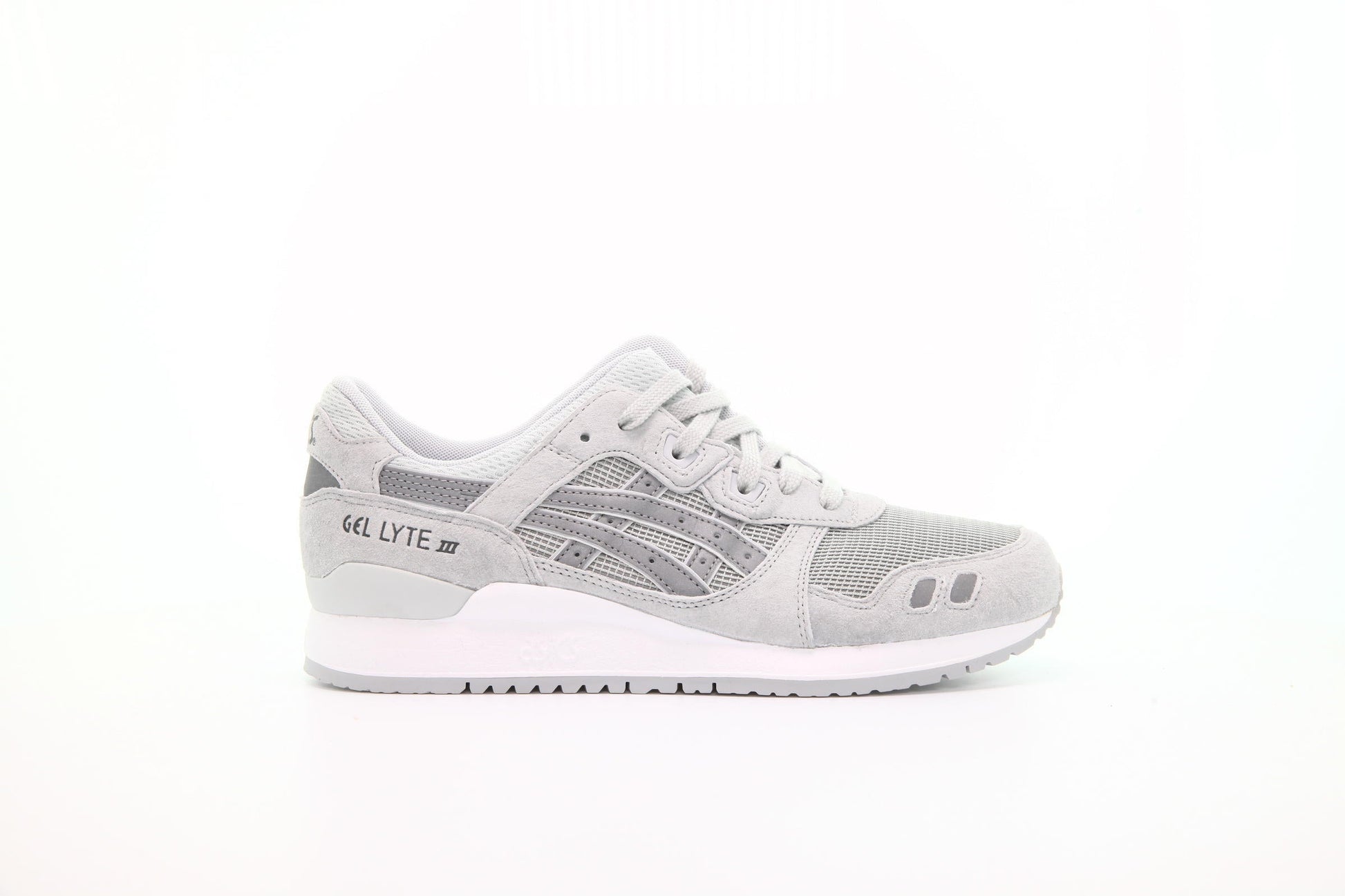 Exclusive Asics Gel-Lyte III "Glacier Grey" — 4 — Front View