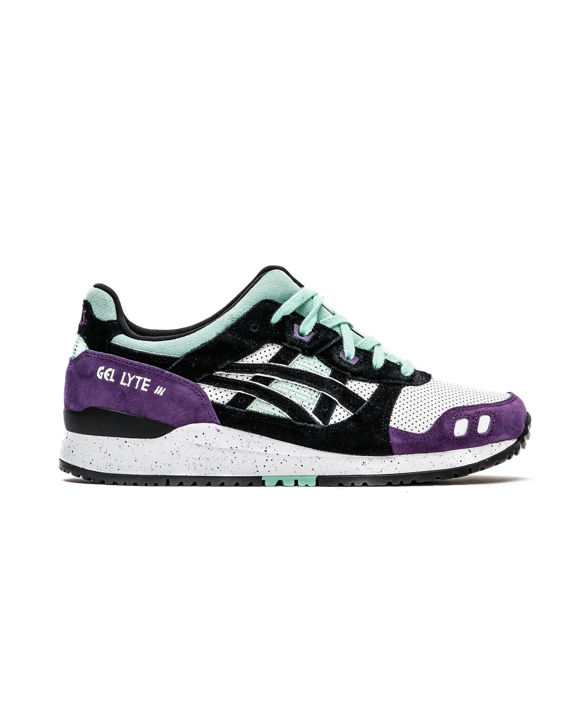 Exclusive Asics GEL-LYTE III OG — 4 — Front View