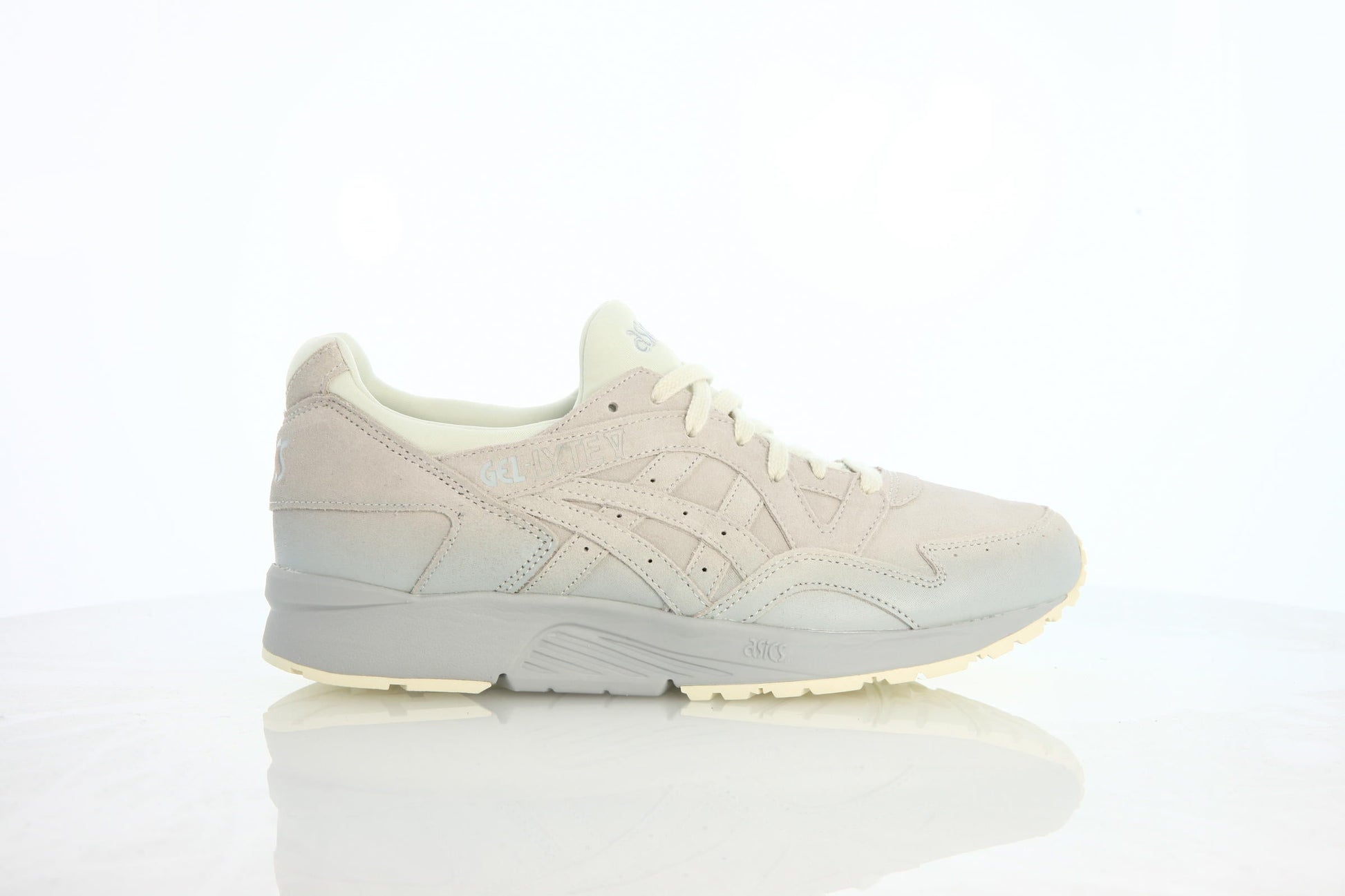 Exclusive Asics Gel-Lyte V "Cream" — 4 — Front View