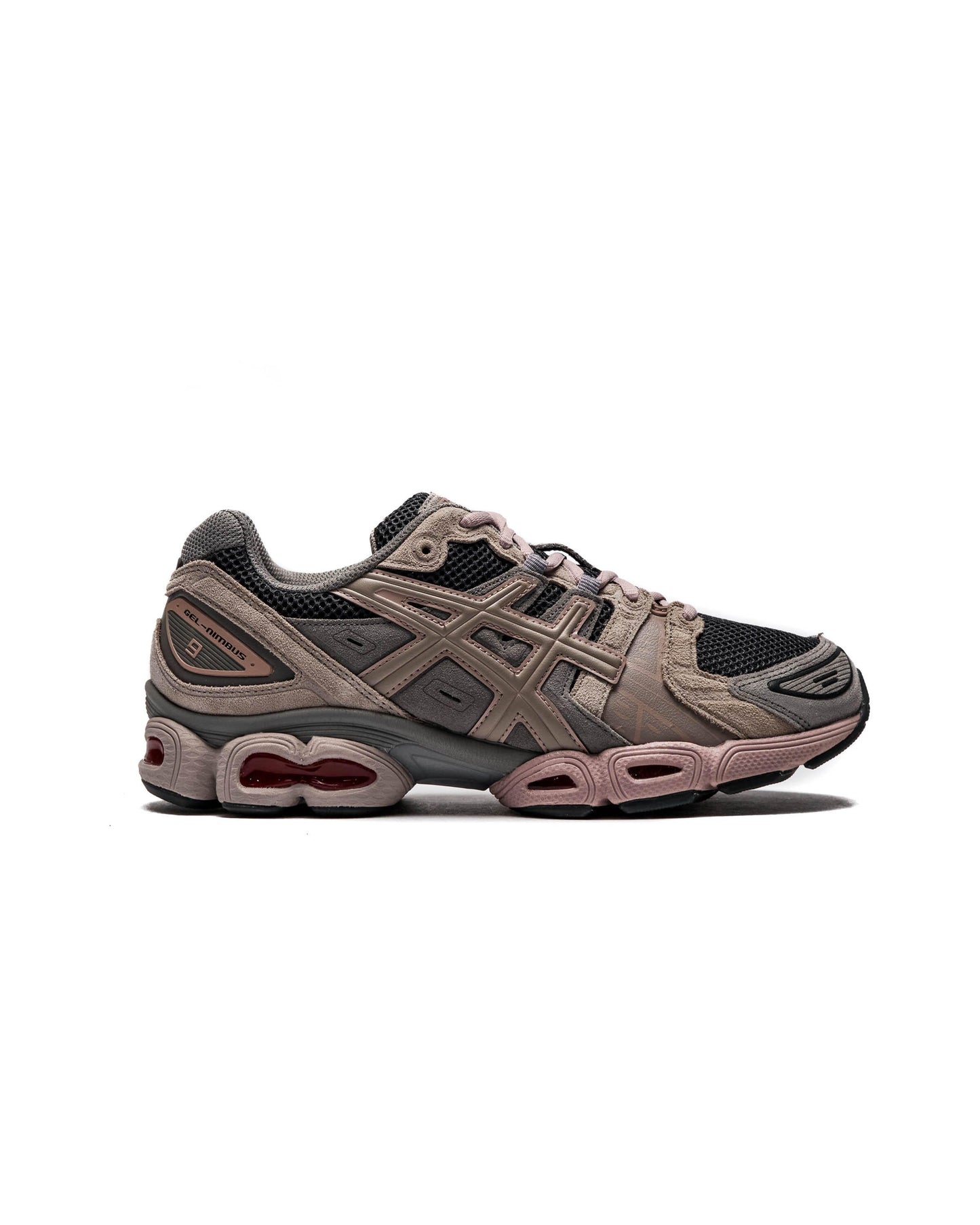 Exclusive Asics GEL-NIMBUS 9 — 4 — Front View