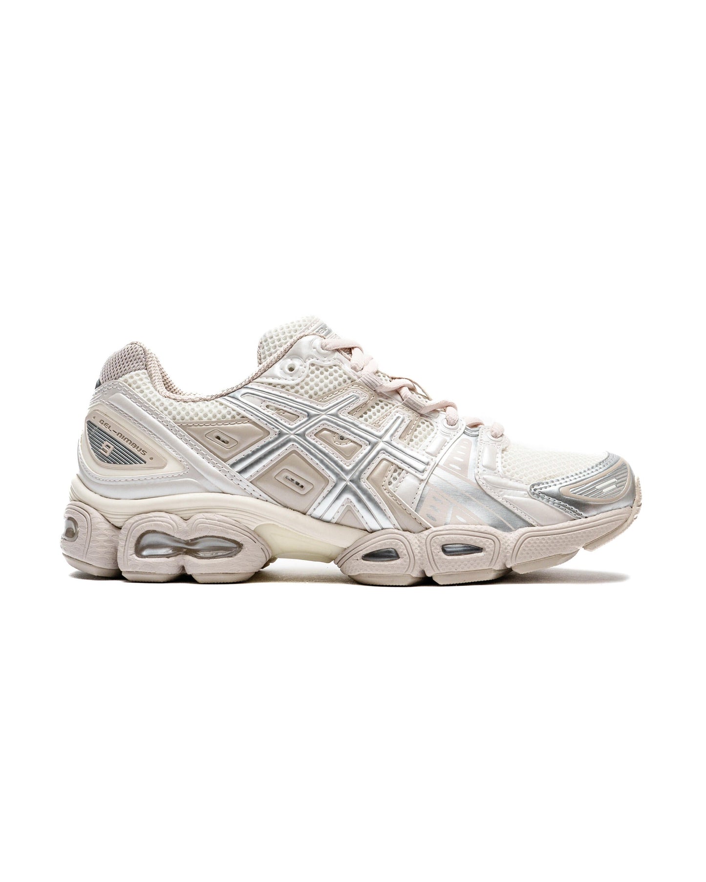 Exclusive Asics WMNS GEL-NIMBUS 9 — 5 — Front View