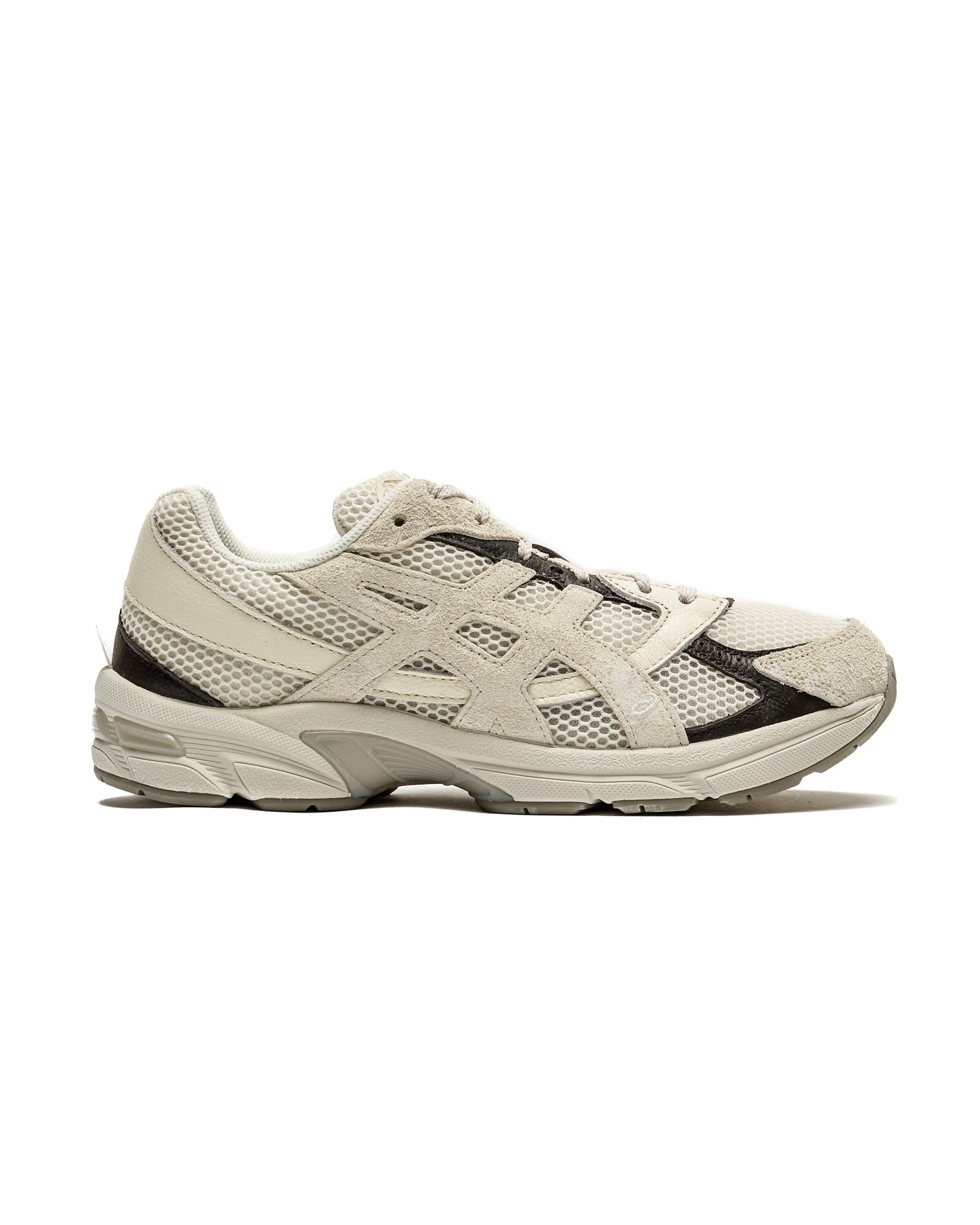 Exclusive Asics x HAL STUDIOS GEL-1130 — 4 — Front View