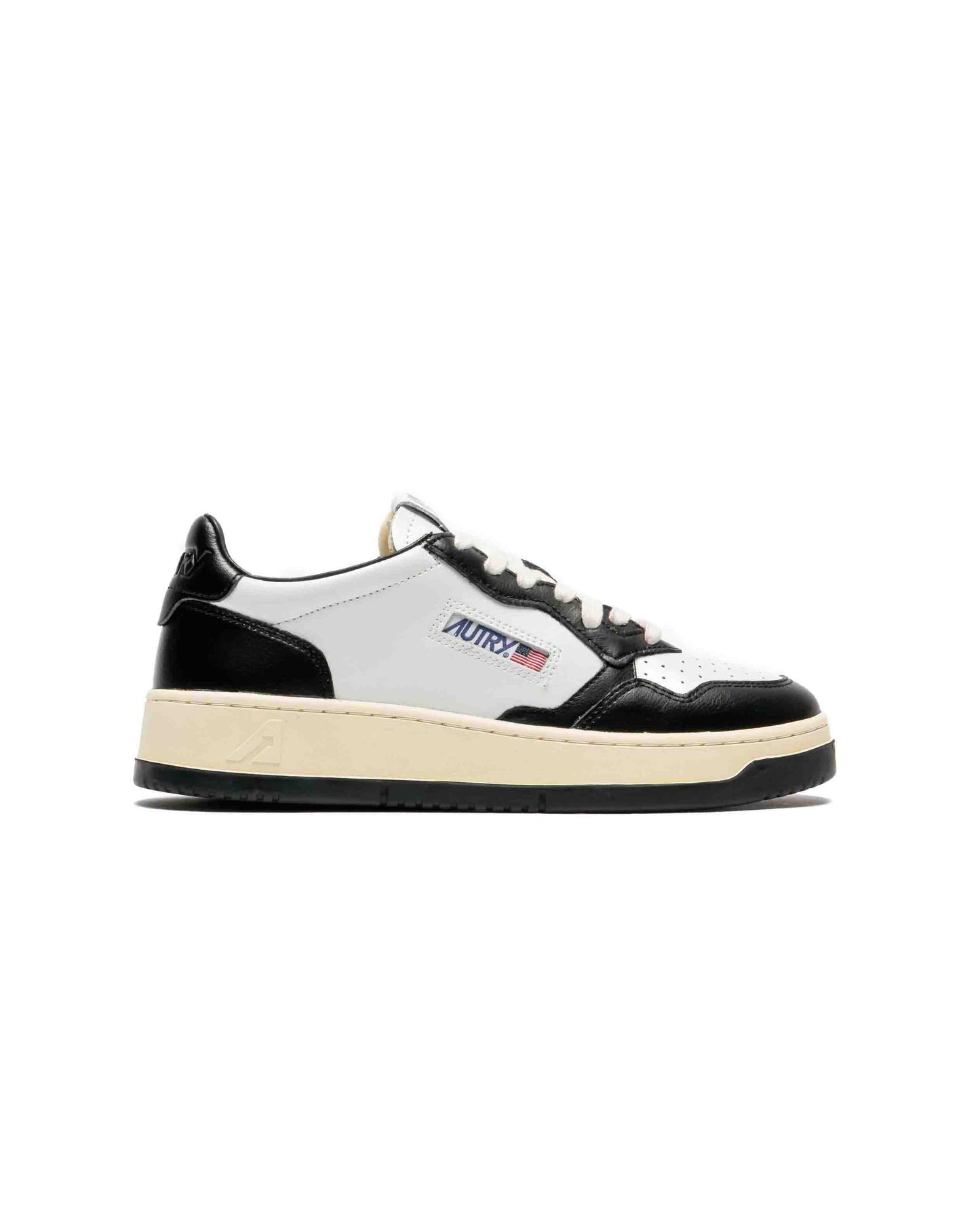 Exclusive Autry Action Shoes MEDALIST LOW — 6 — Front View