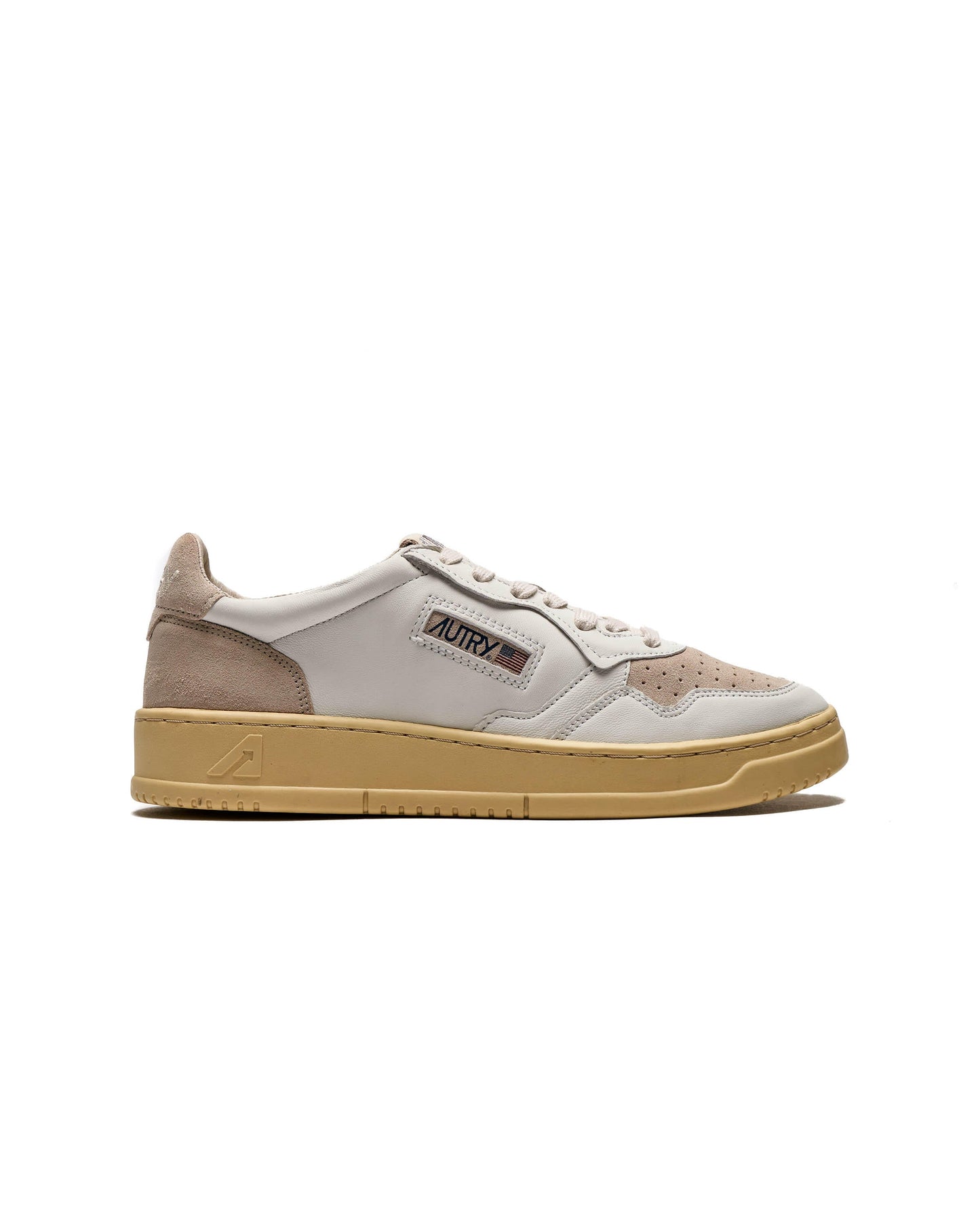 Exclusive Autry Action Shoes MEDALIST LOW — 6 — Front View
