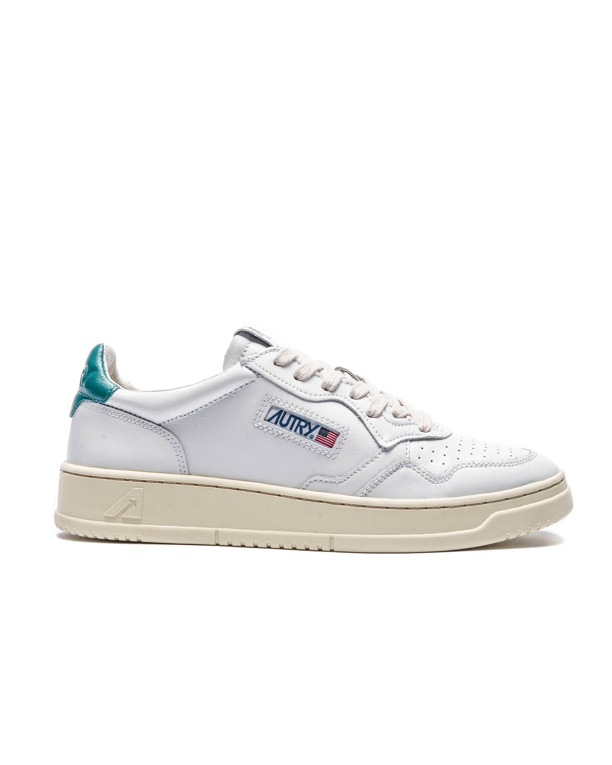 Exclusive Autry Action Shoes Medalist Low — 6 — Front View