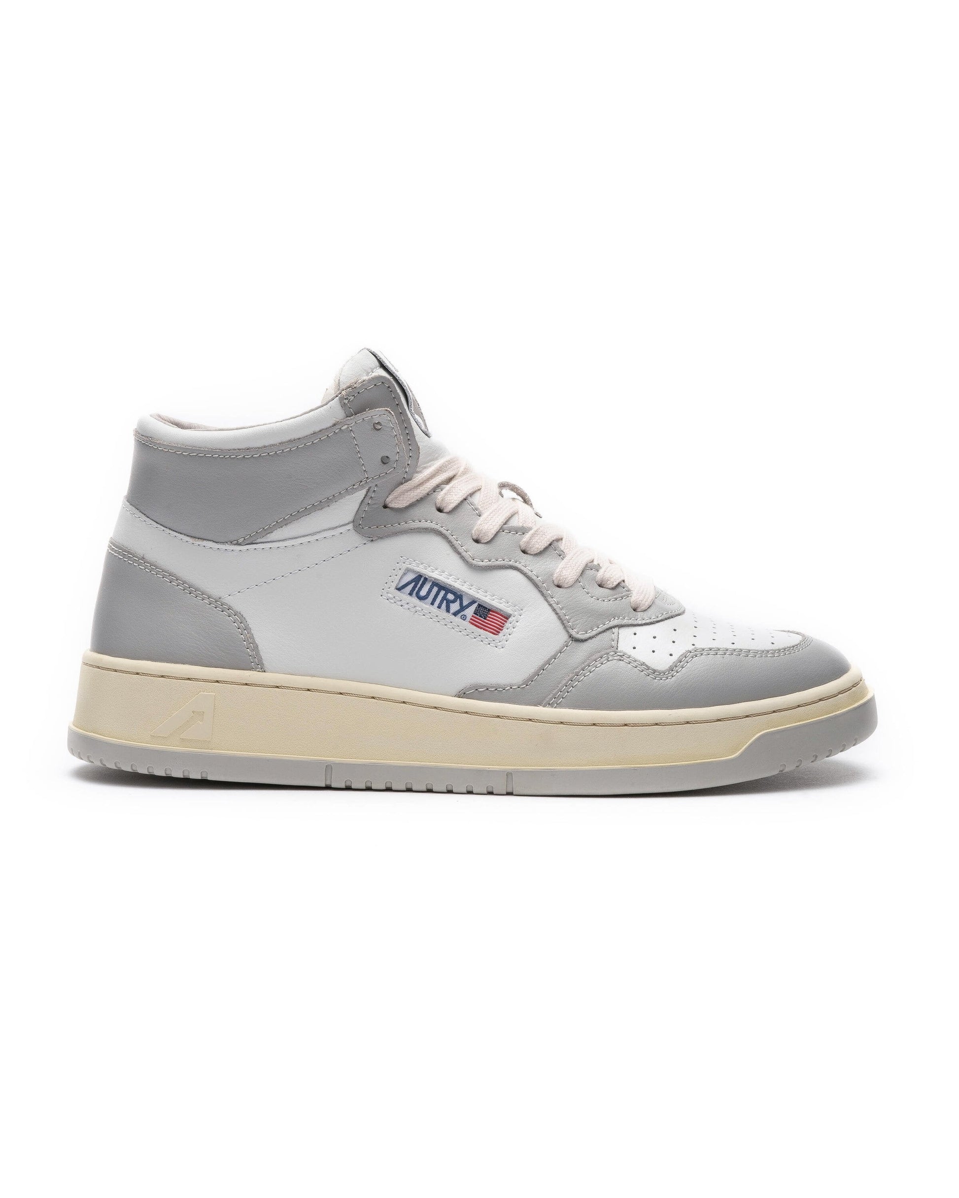 Exclusive Autry Action Shoes MEDALIST MID — 6 — Front View