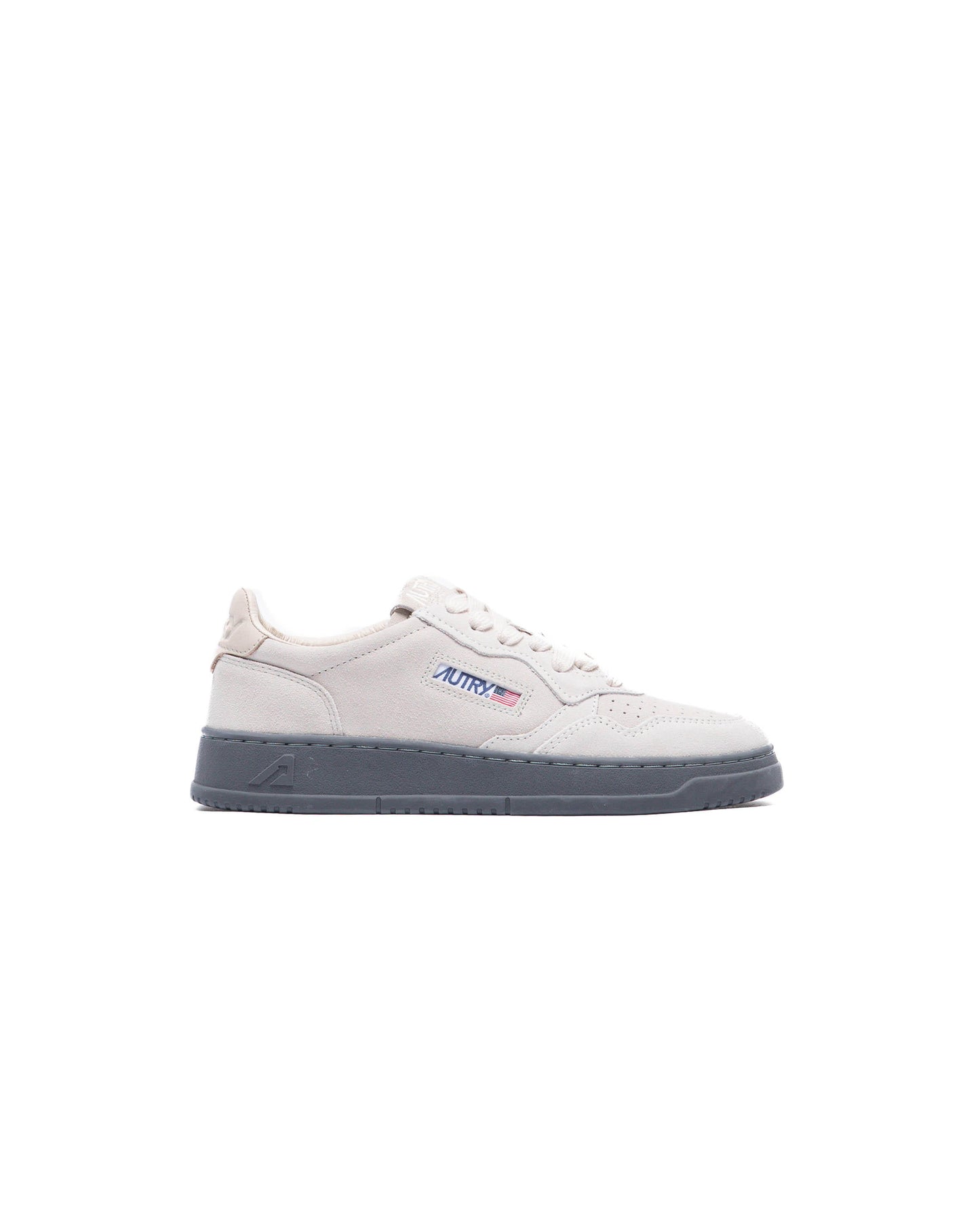 Exclusive Autry Action Shoes MEDALIST LOW — 6 — Front View