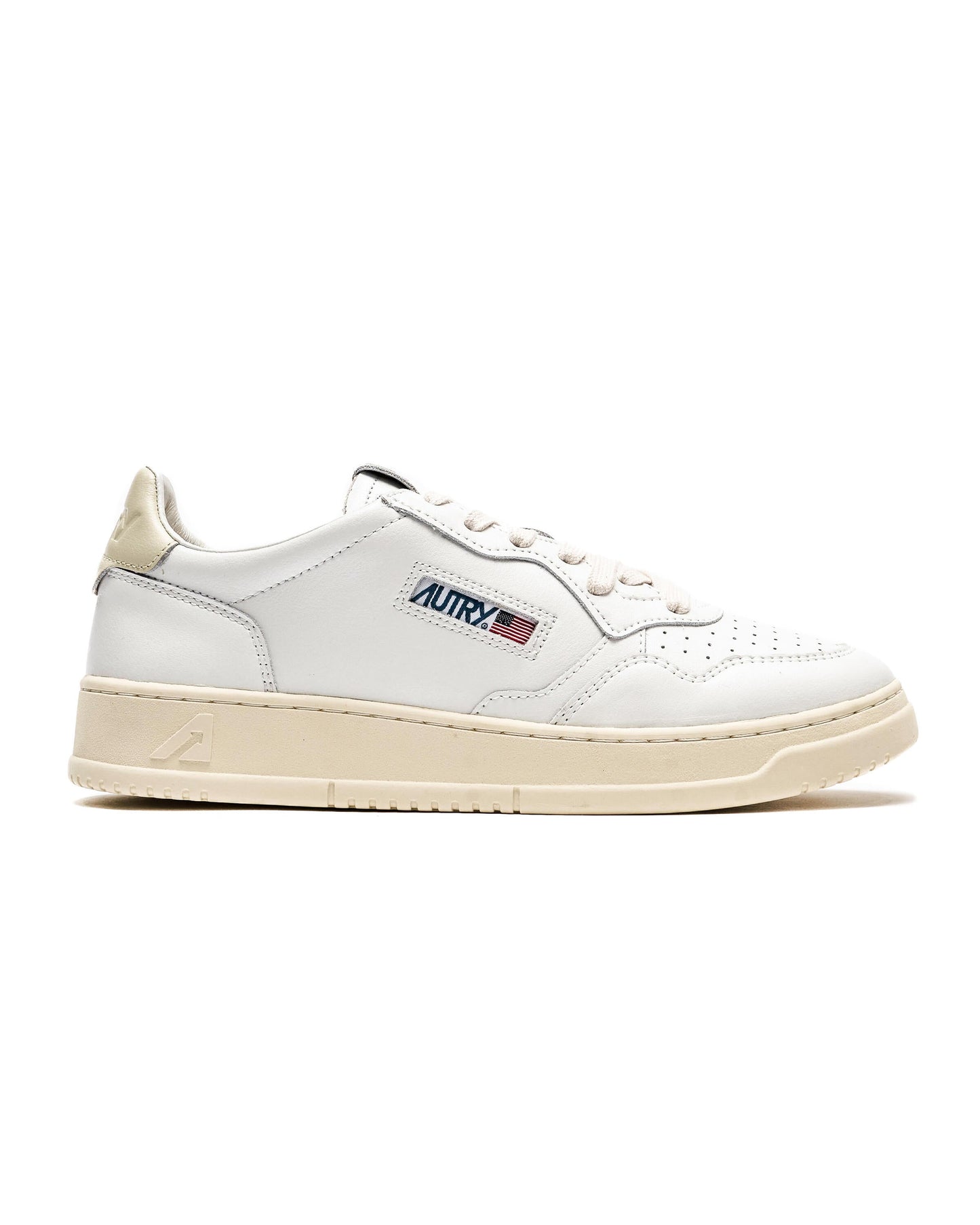 Exclusive Autry Action Shoes MEDALIST LOW — 6 — Front View