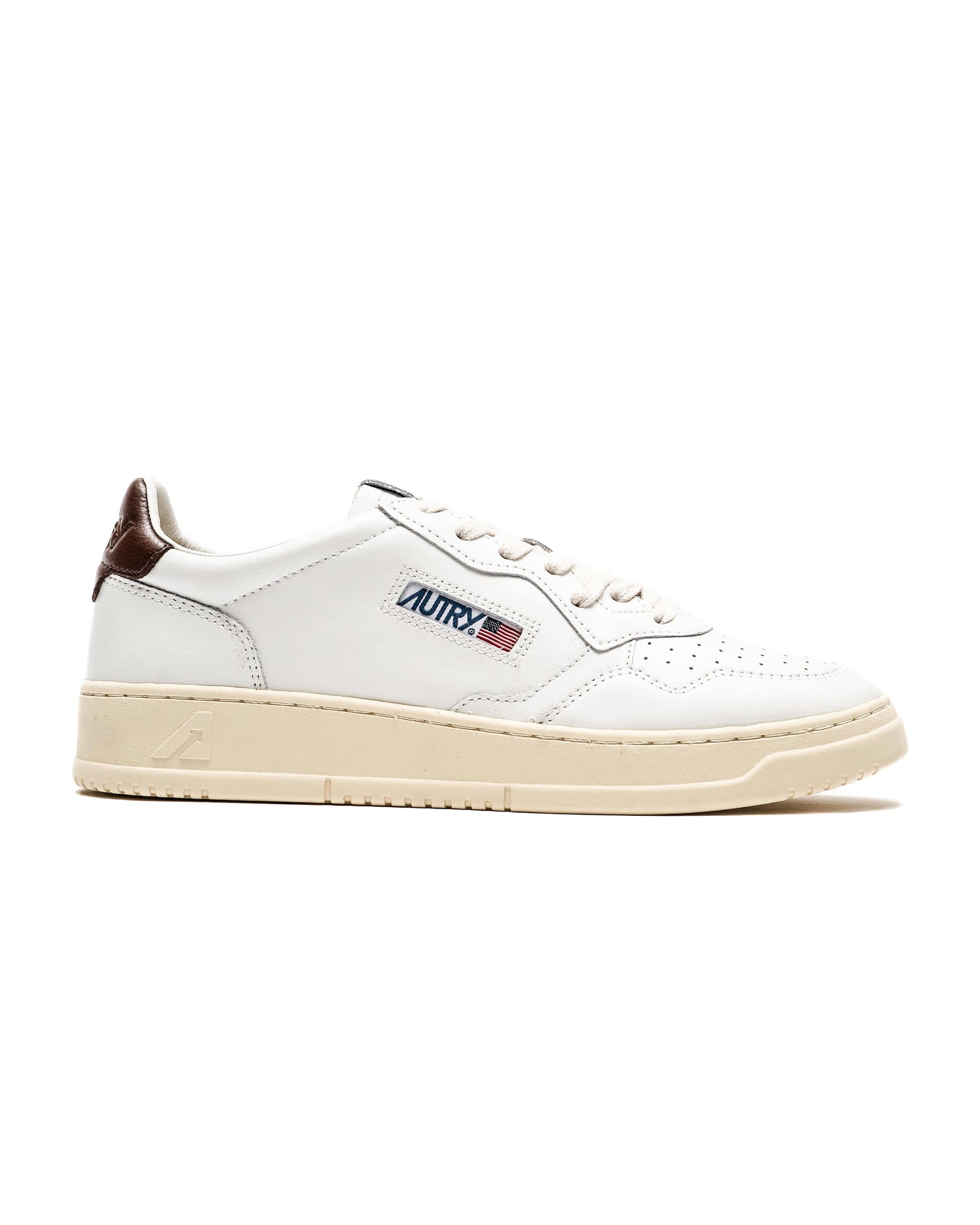 Exclusive Autry Action Shoes MEDALIST LOW — 6 — Front View