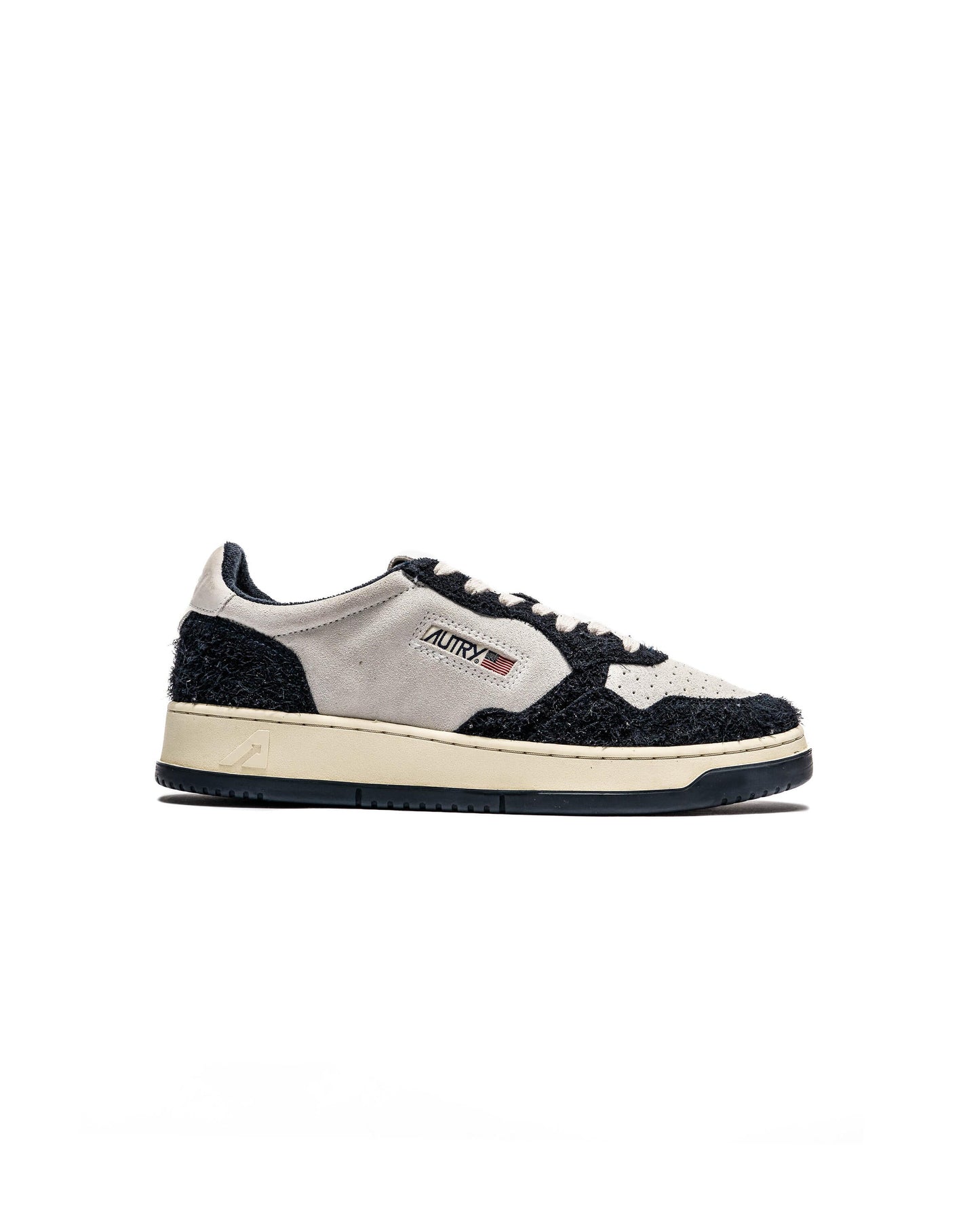 Exclusive Autry Action Shoes MEDALIST LOW — 6 — Front View