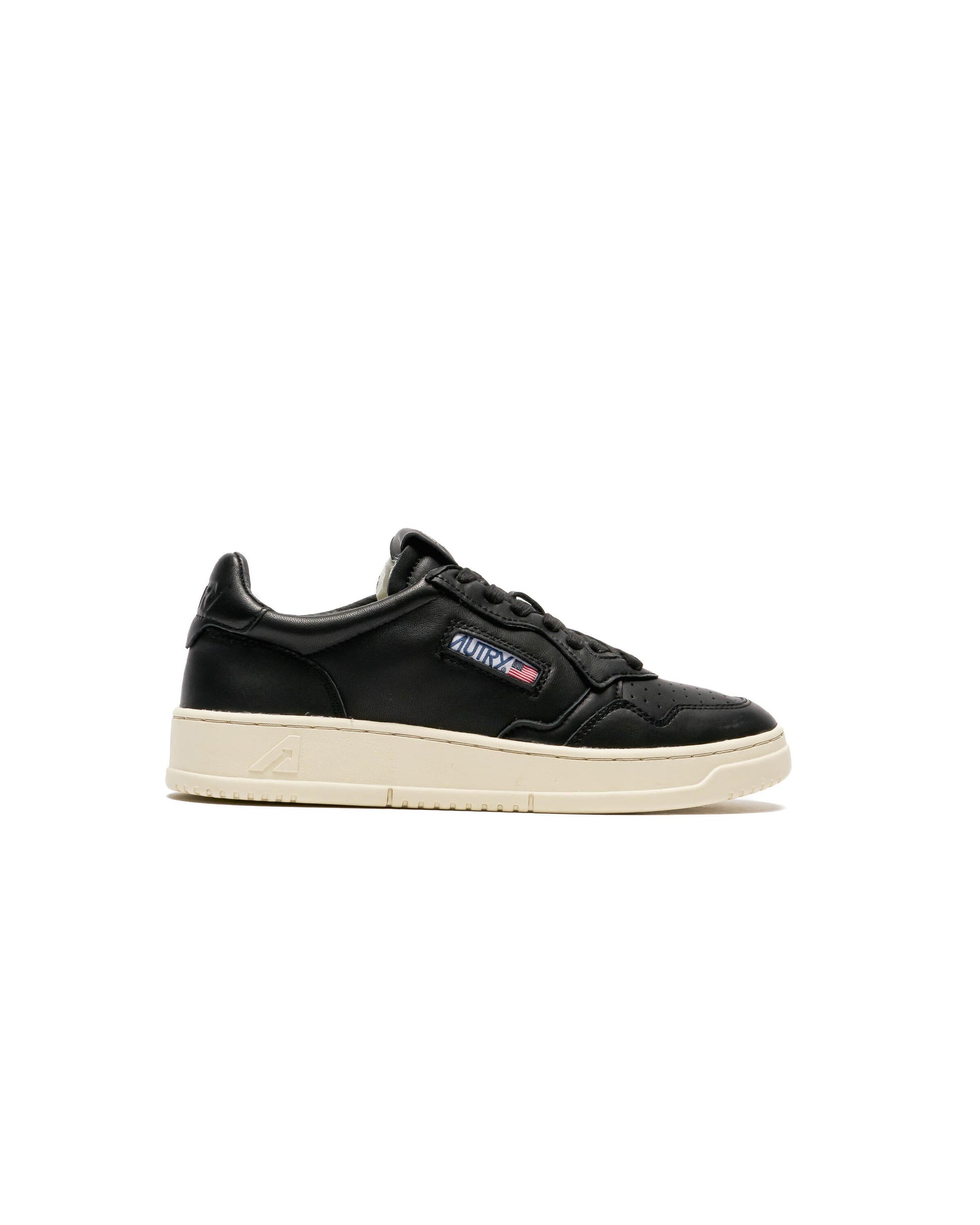 Exclusive Autry Action Shoes WMNS MEDALIST LOW — 5 — Front View