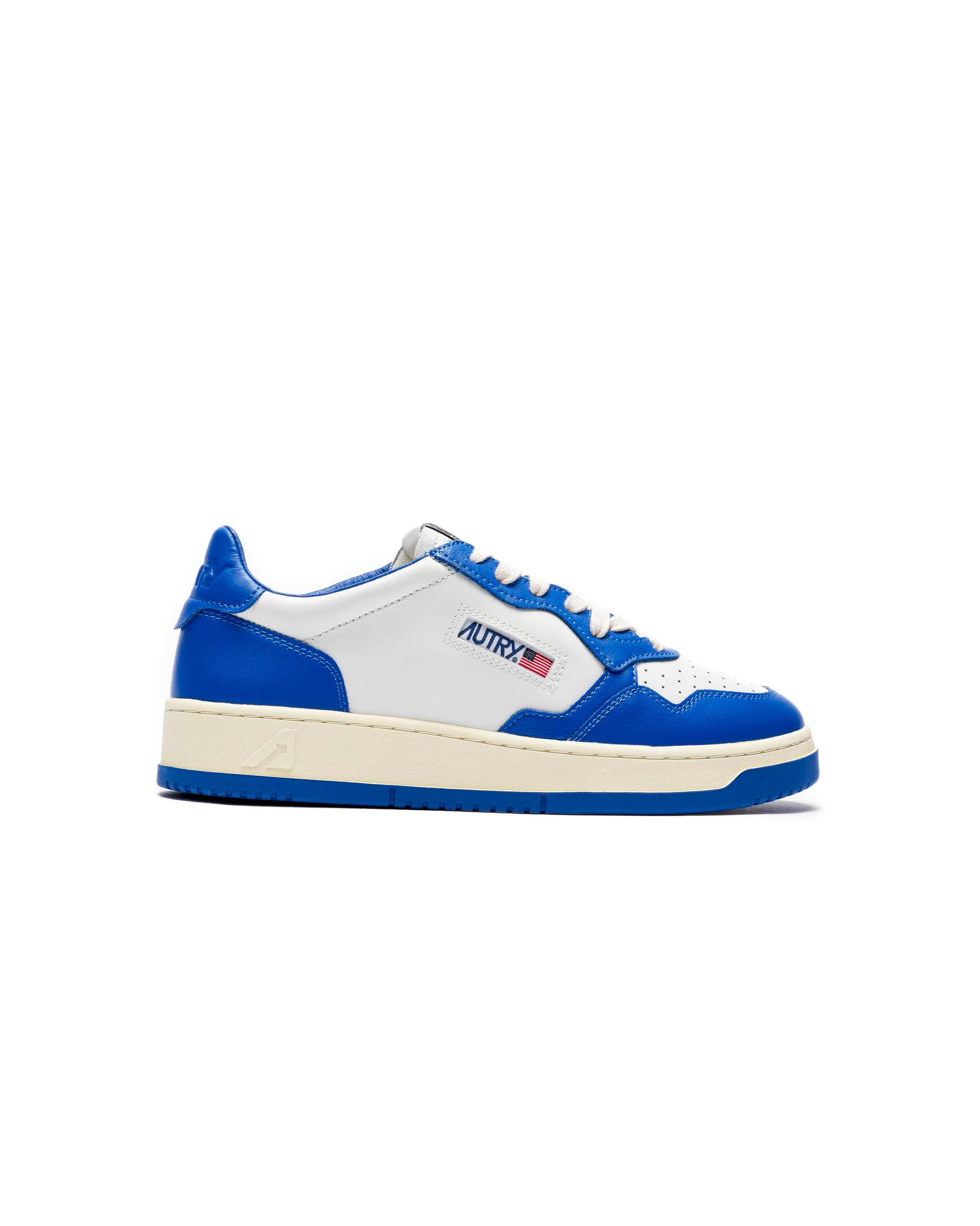 Exclusive Autry Action Shoes WMNS MEDALIST LOW — 5 — Front View