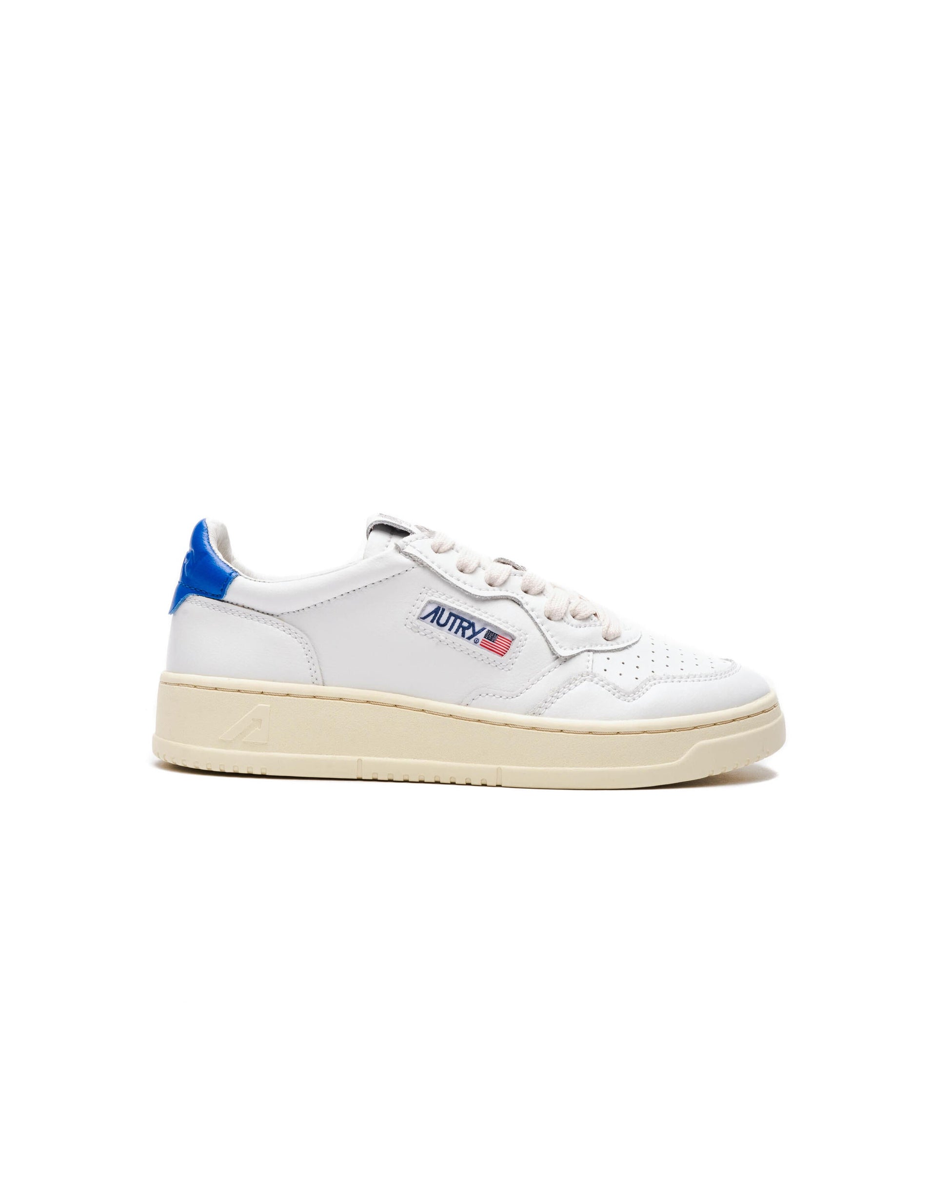 Exclusive Autry Action Shoes WMNS MEDALIST LOW — 5 — Front View