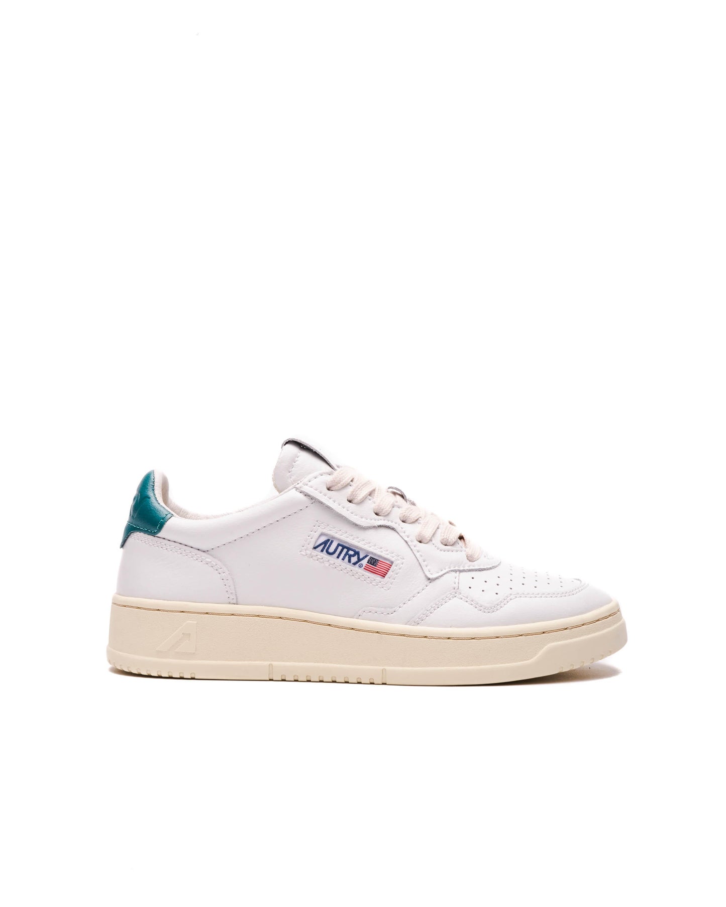 Exclusive Autry Action Shoes WMNS Medalist Low — 5 — Front View