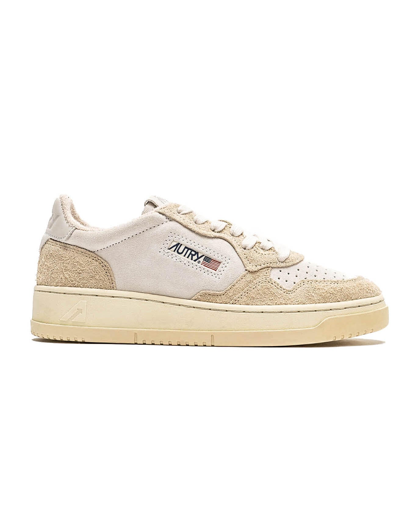 Exclusive Autry Action Shoes WMNS MEDALIST LOW — 5 — Front View