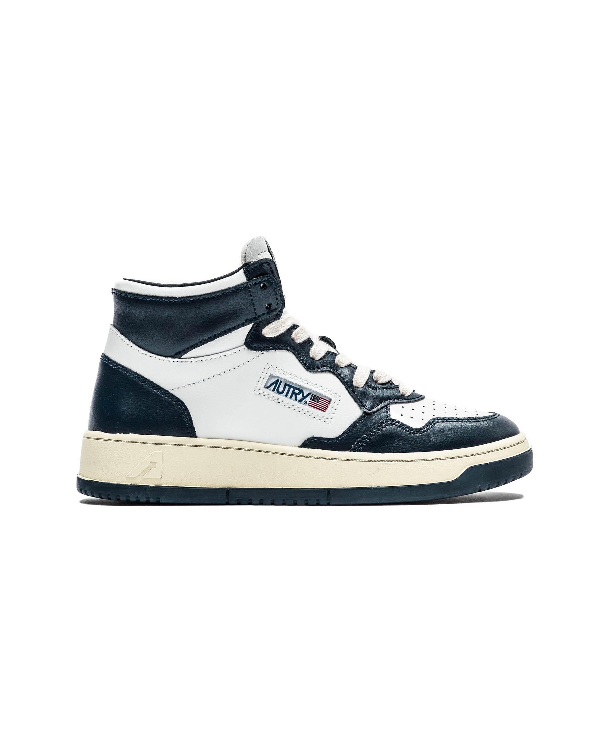 Exclusive Autry Action Shoes WMNS MEDALIST MID — 5 — Front View