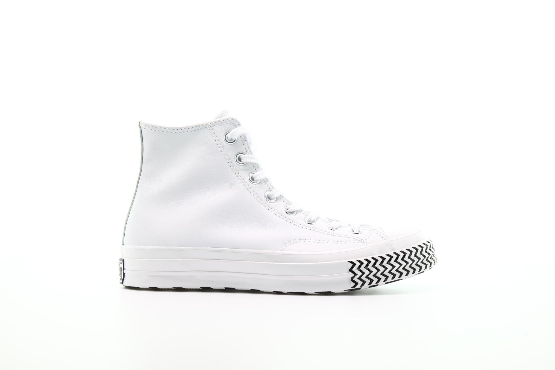 Exclusive Converse Chuck '70 HI Mission-V "White" — 5 — Front View