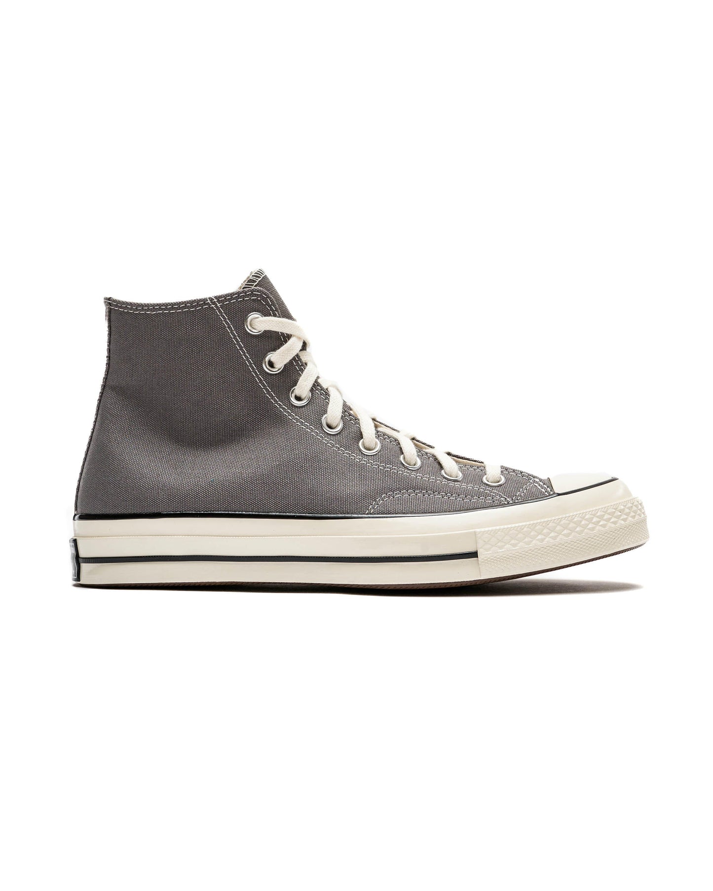 Exclusive Converse CHUCK 70 HI Vintage Canvas — 3 — Front View