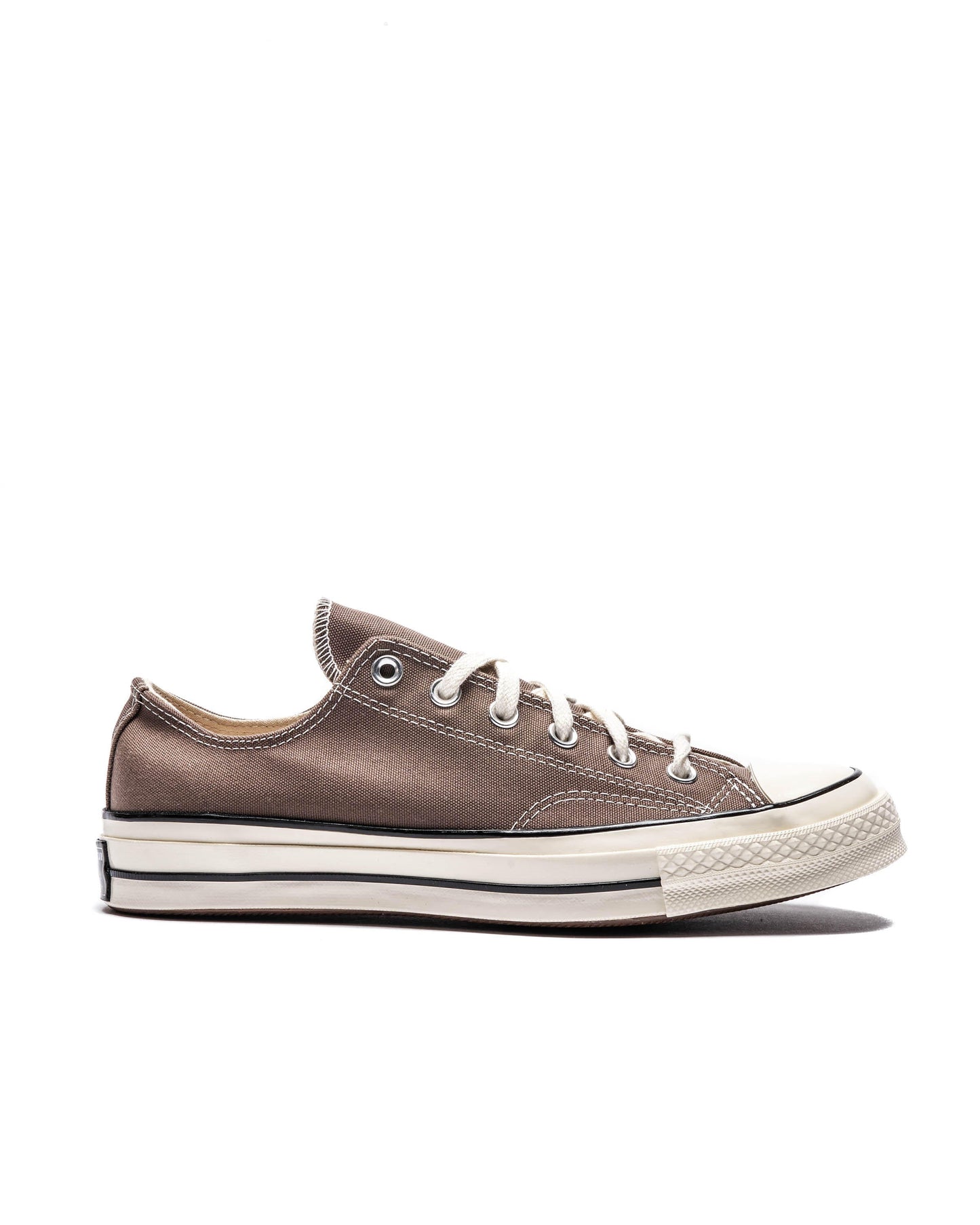 Exclusive Converse CHUCK 70 OX — 3 — Front View