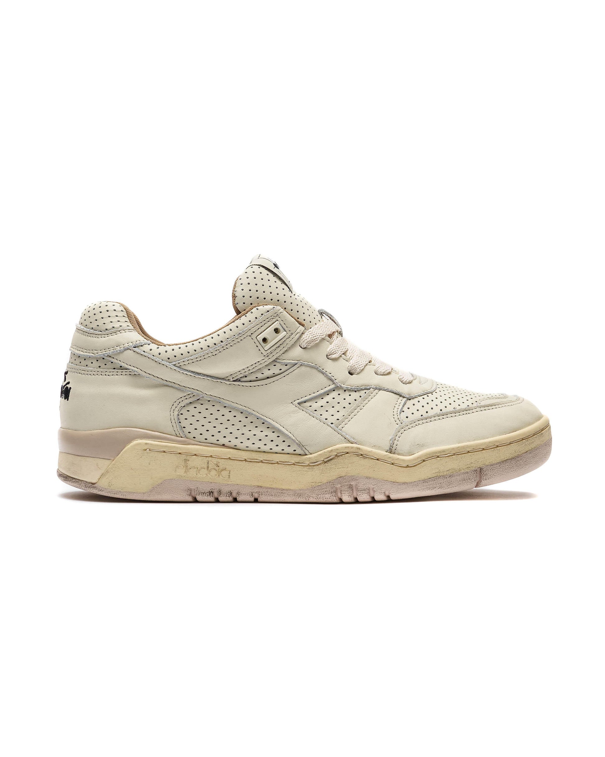 Exclusive Diadora B.560 APULIA USED ITALIA — 1.5 — Front View